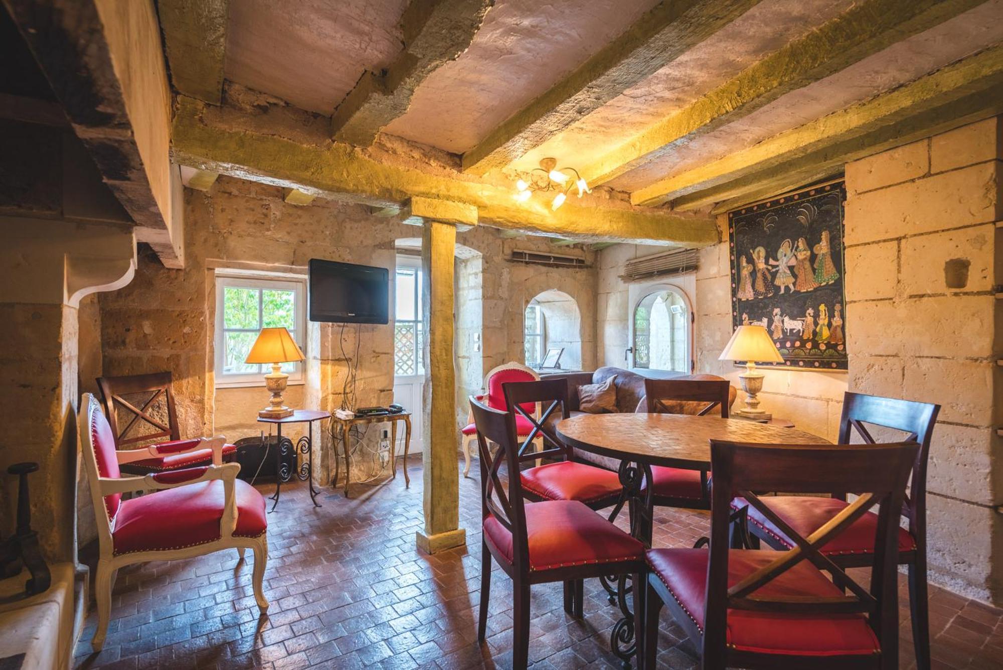 Two-Bedroom Apartment Cave