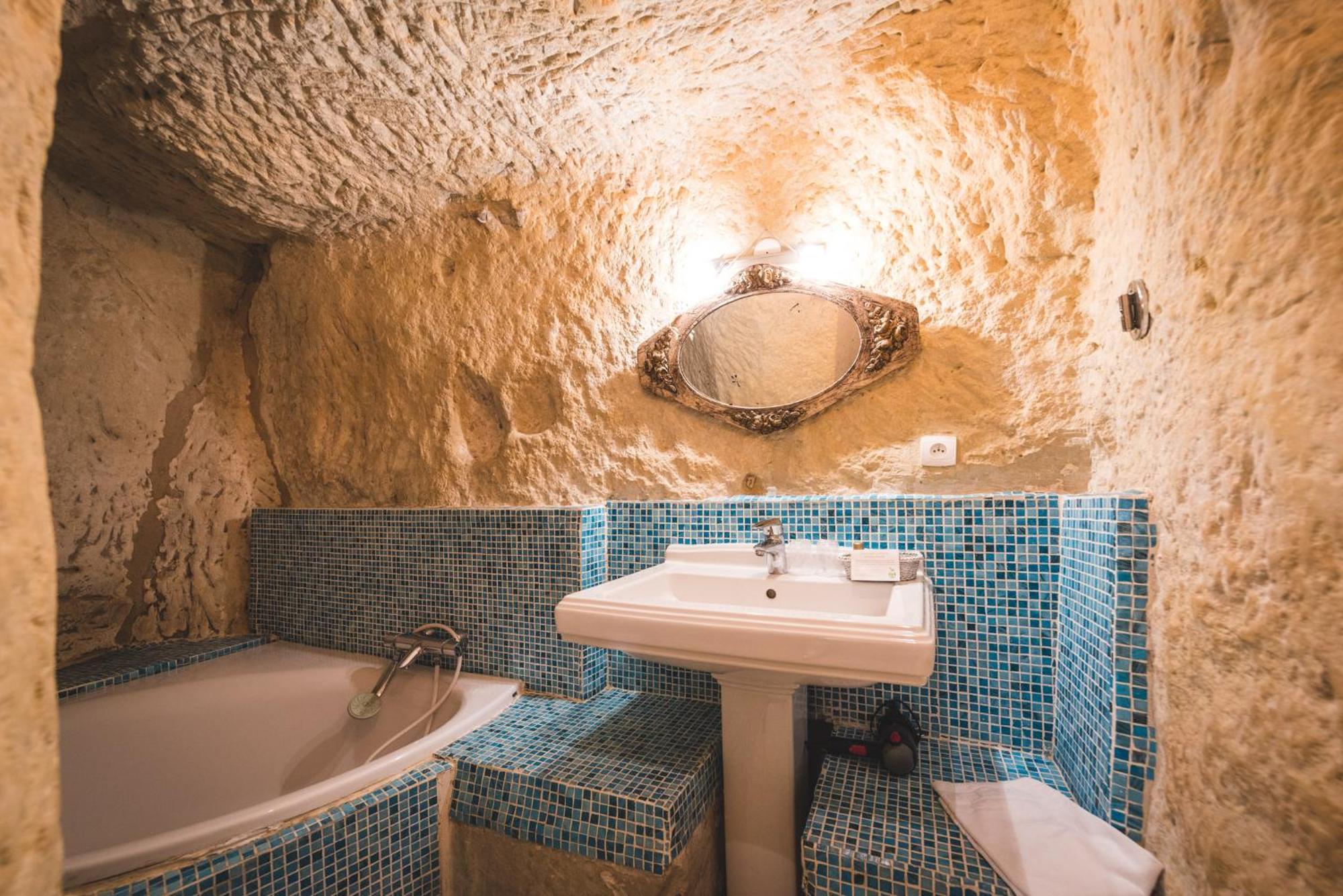 Two-Bedroom Apartment Cave
