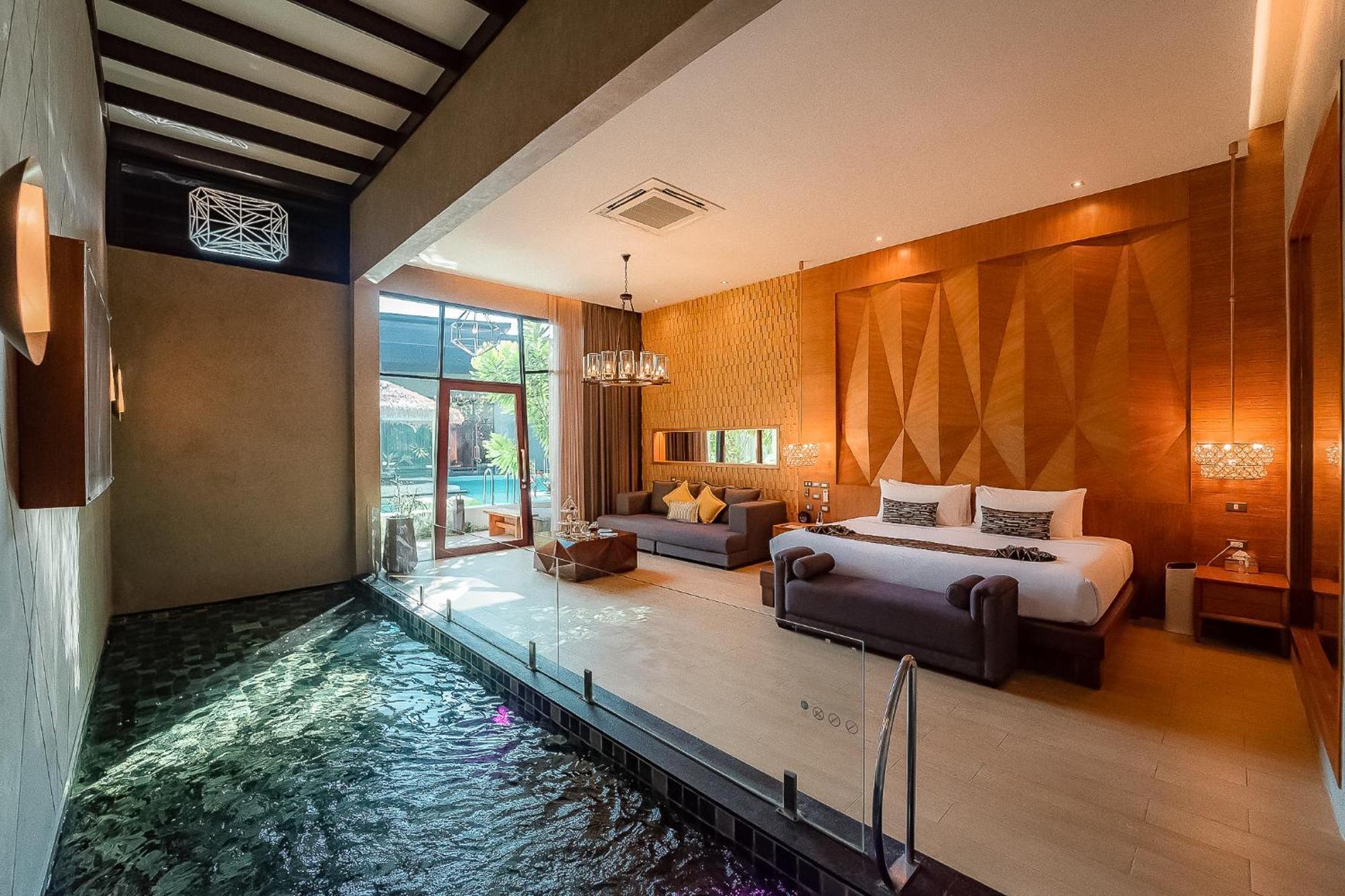 Deluxe Pool Villa with Pool Access