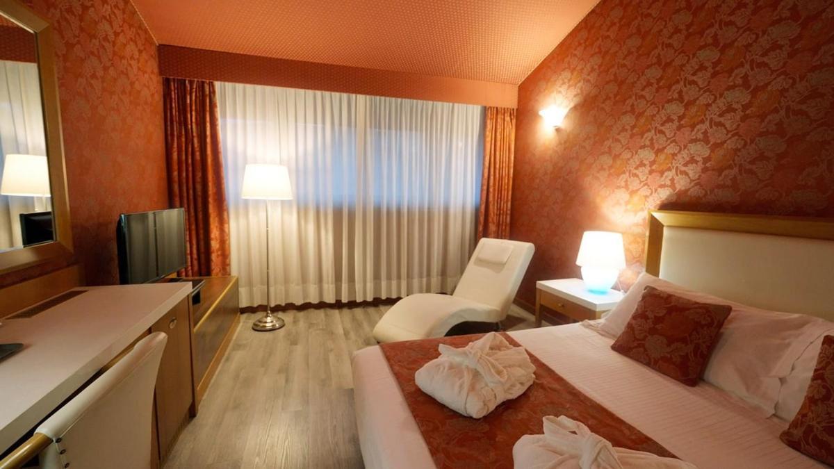 Deluxe Double Room Spa Bath