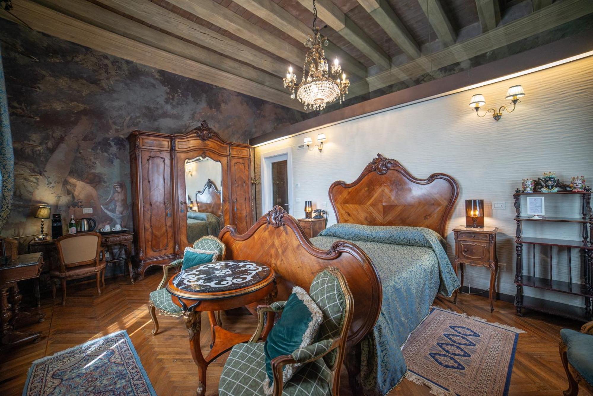 Superior Suite