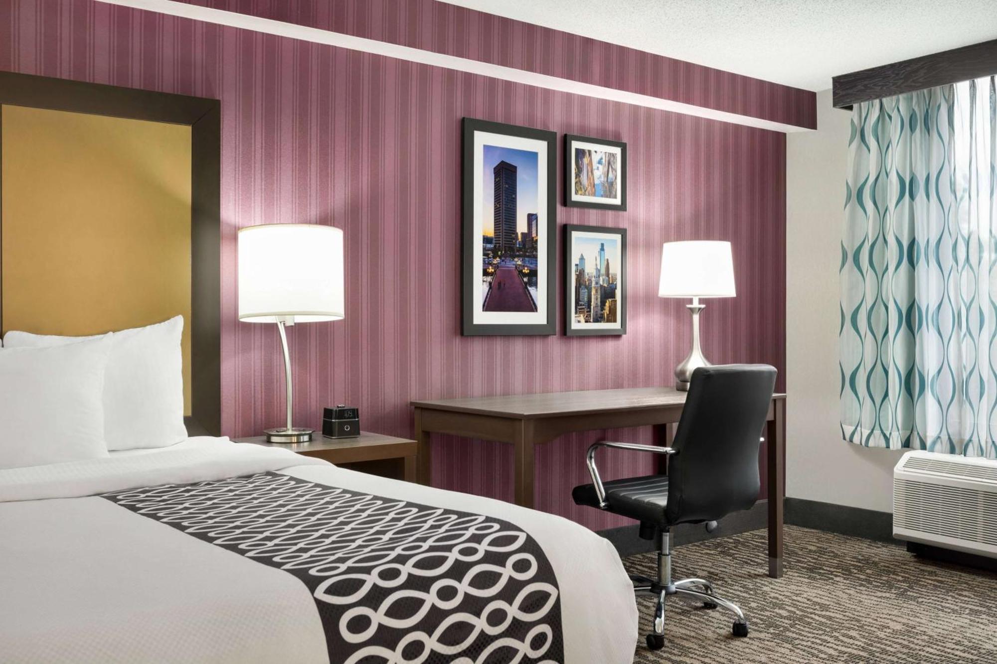 King Room Mobility or Hearing Impaired Access Non-Smoking