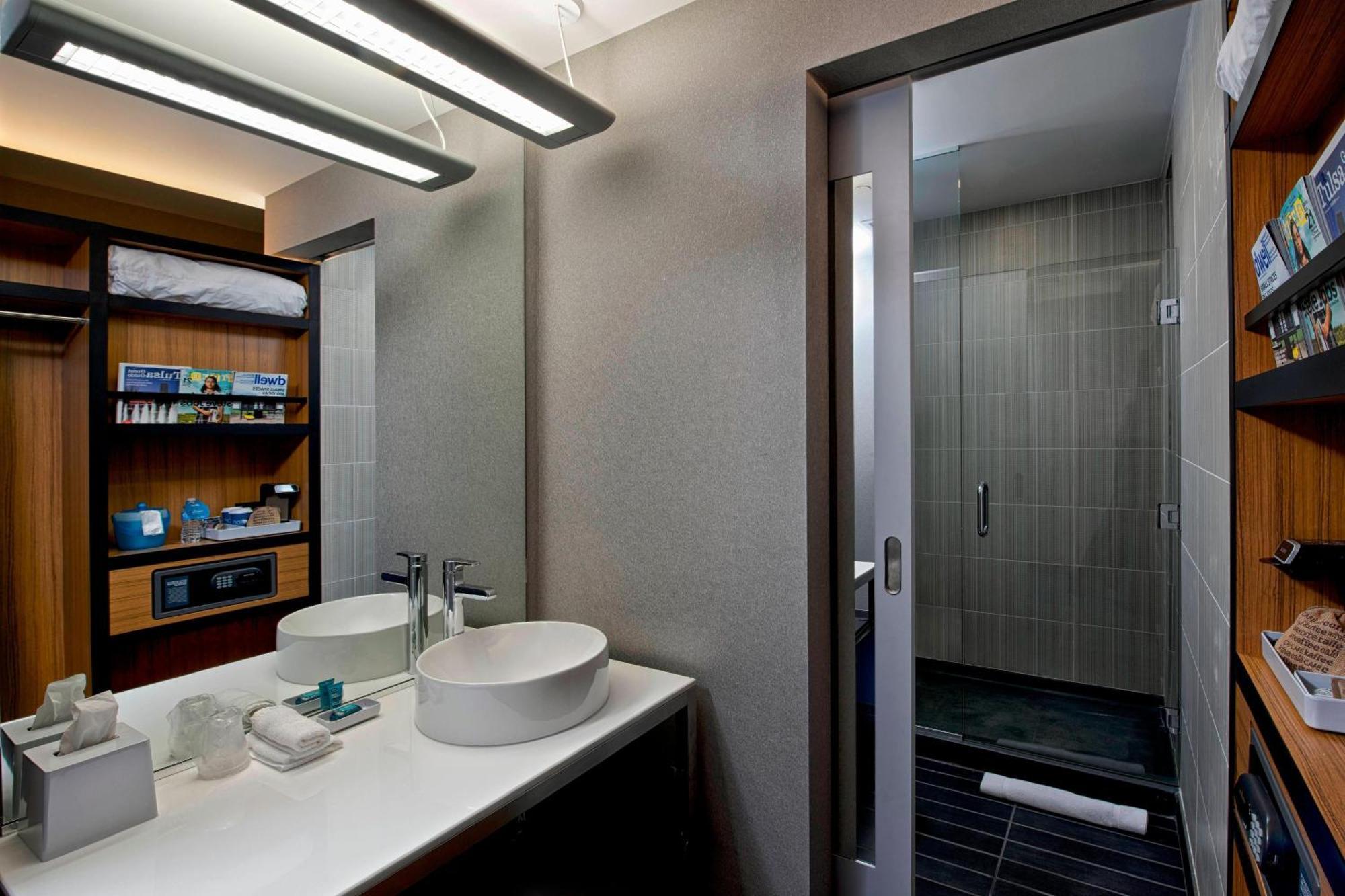 Aloft, Suite, 2 Queen