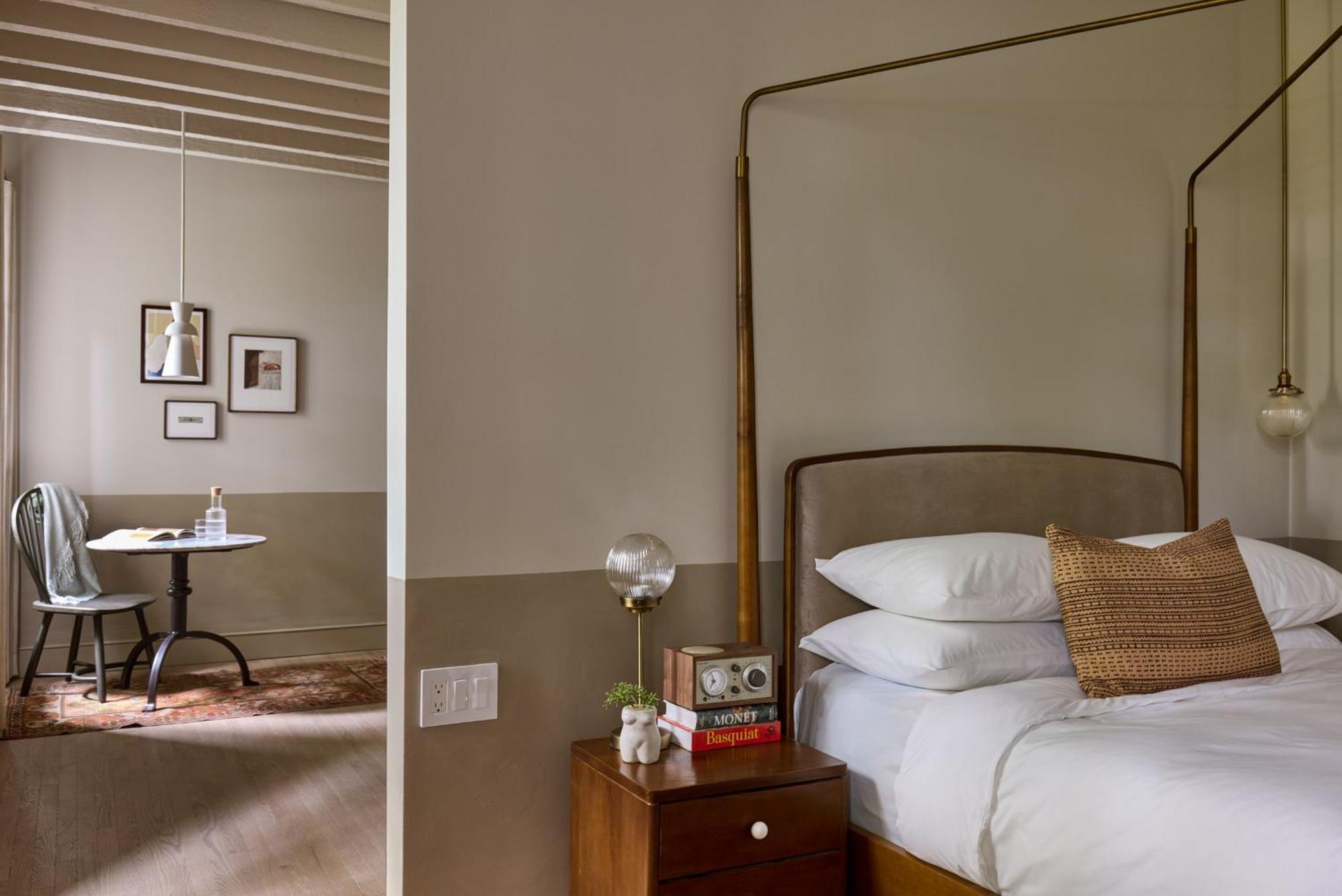 Queen Suite