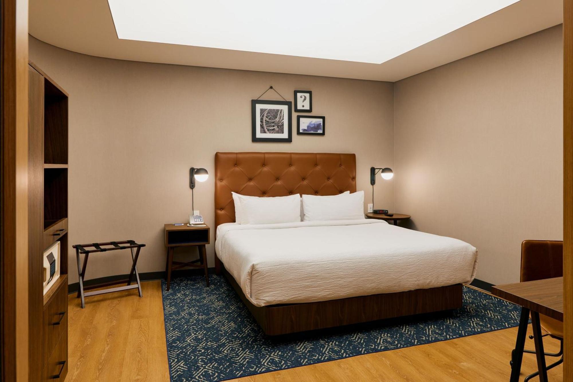 King Room