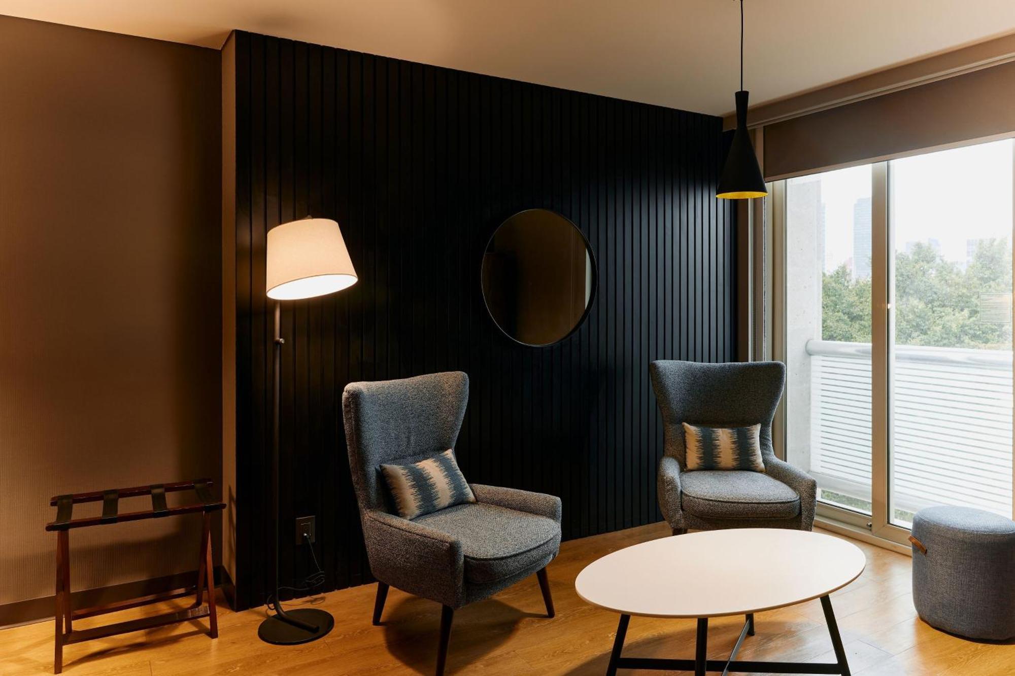 Junior King Suite