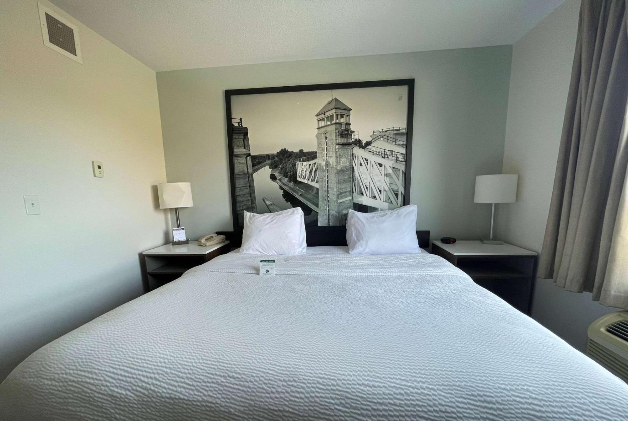 1 King Bed 1 Sofa Bed Suite Non-Smoking