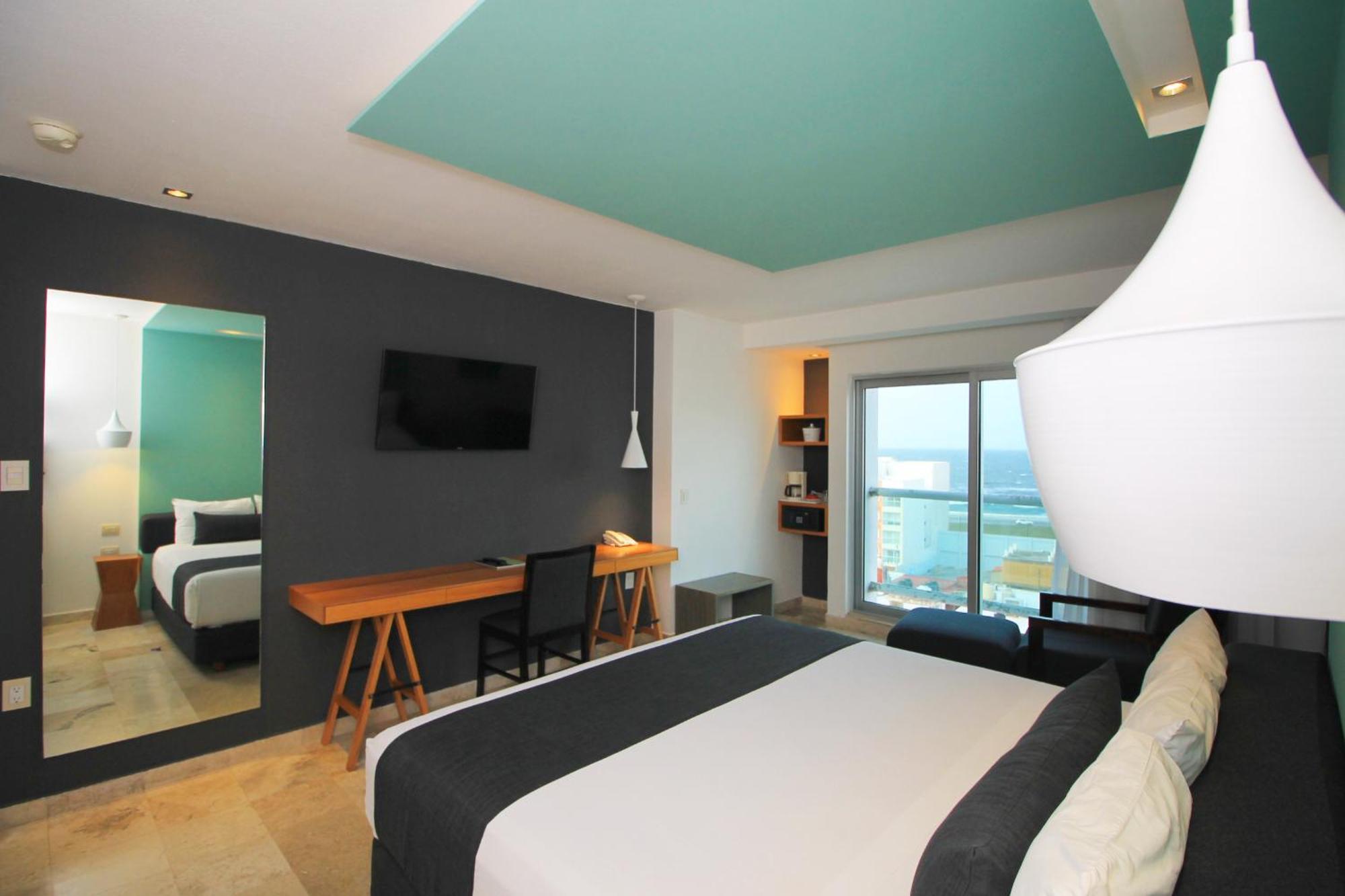 Double Room Sea View,1629398103:JPEG