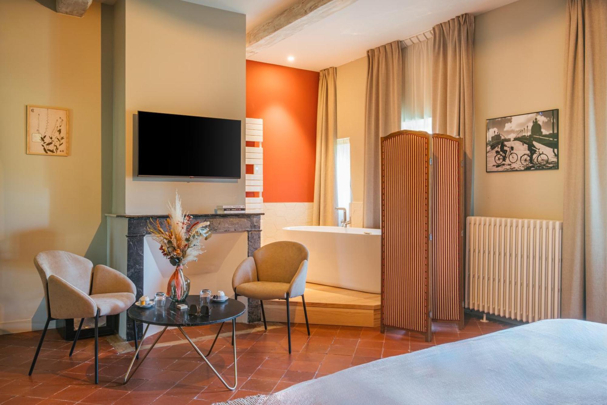 Superior Deluxe Double or Twin Room