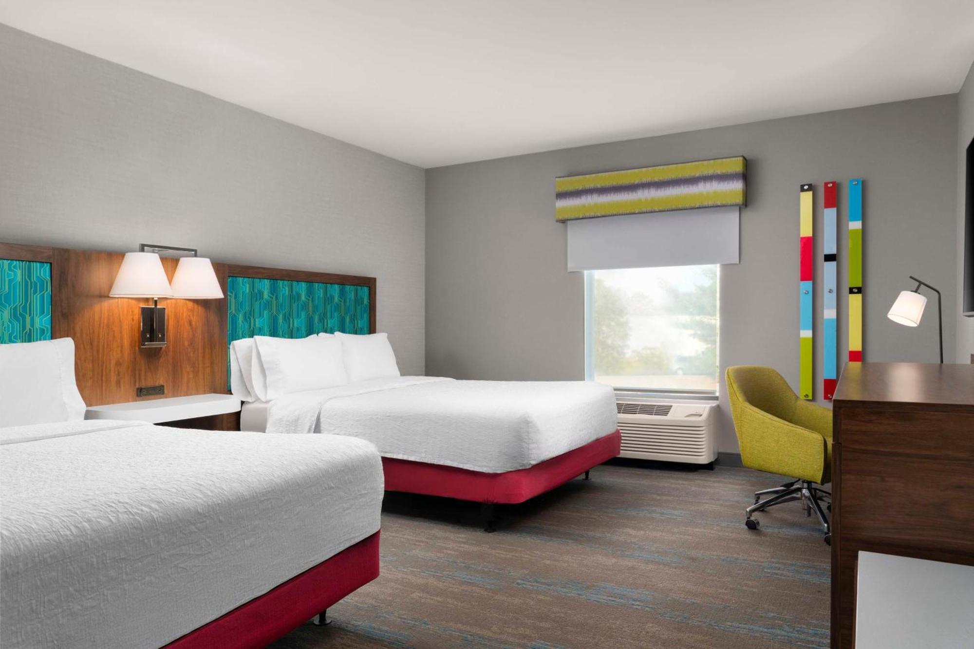 Queen Room Two Queen Beds Mobility Access or Non-Smoking