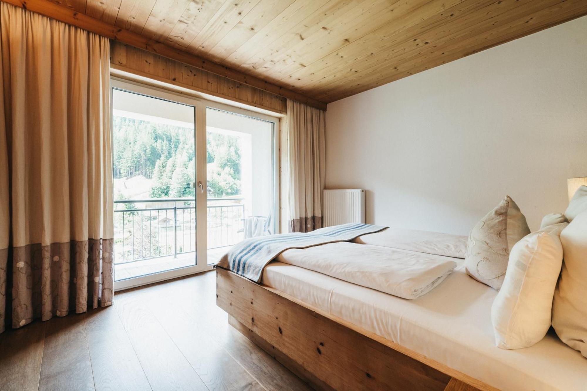 Deluxe Doppelzimmer mit Gartenblick