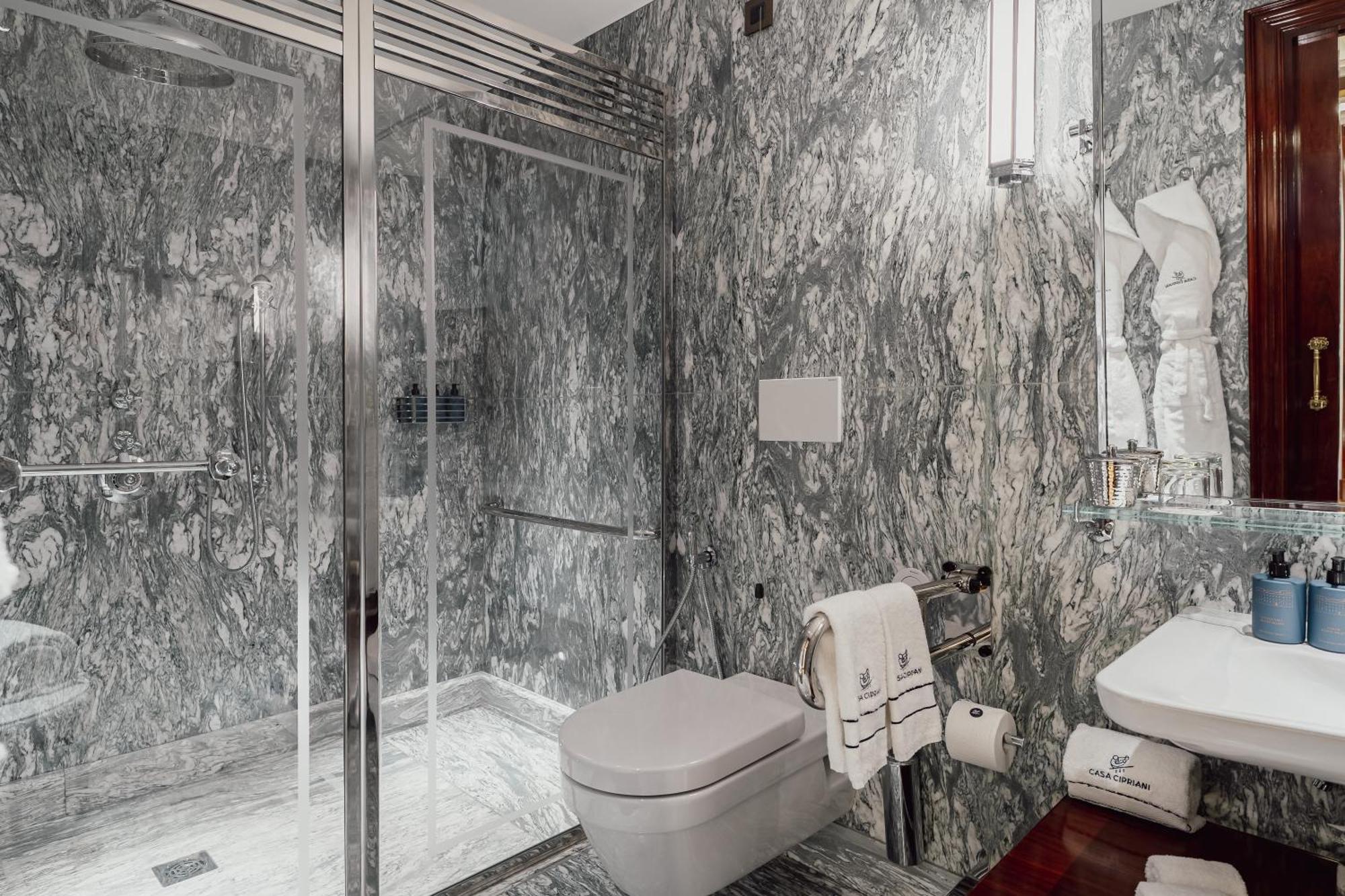 Classic Room Accessible