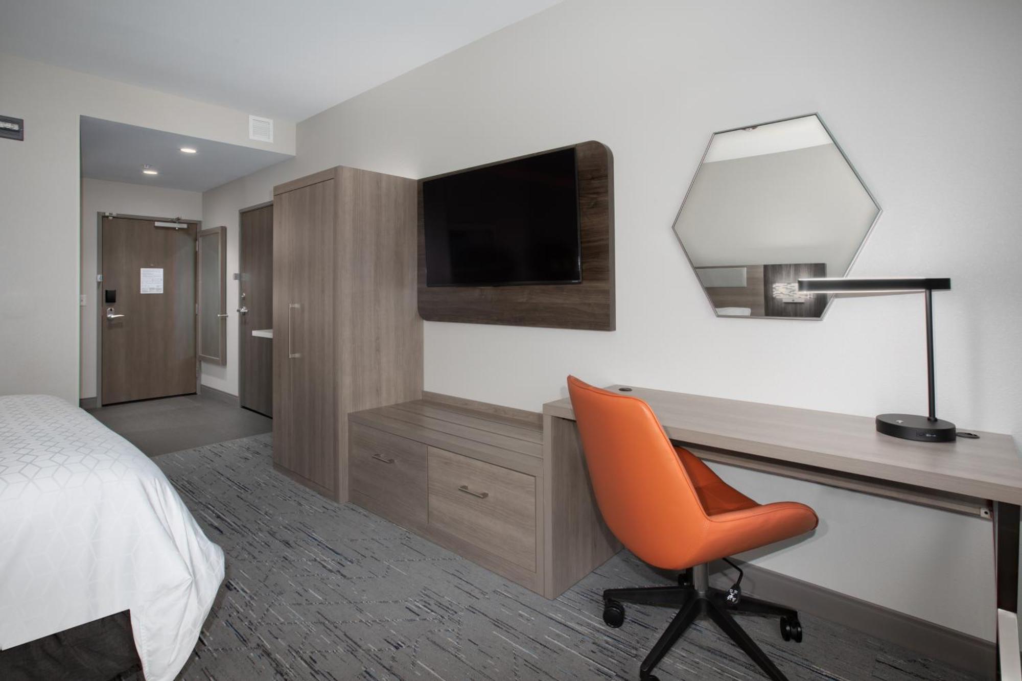 Standard King Room Mobility Accessible Roll Shower