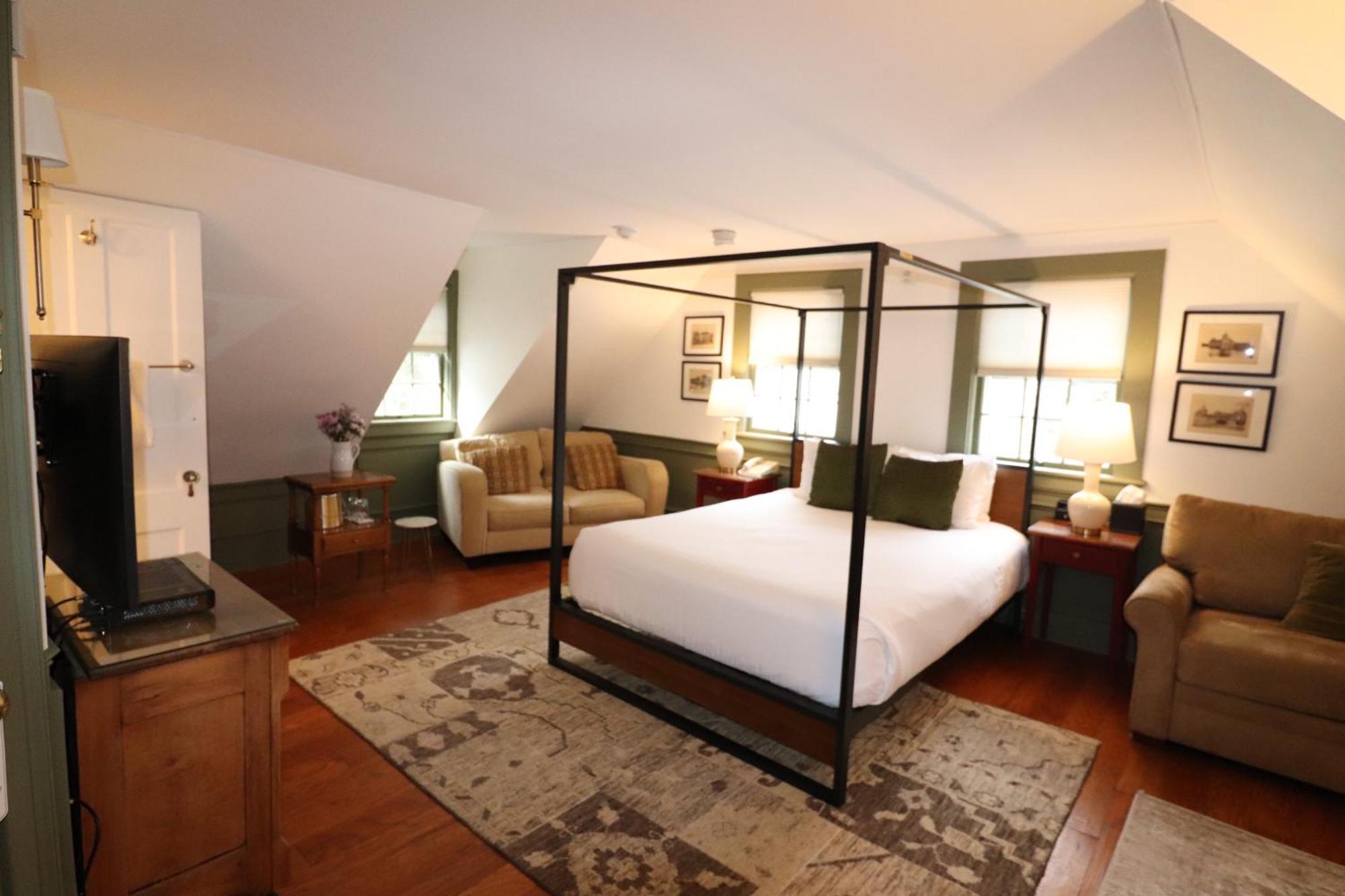 Queen Room Twin Sofa Bed