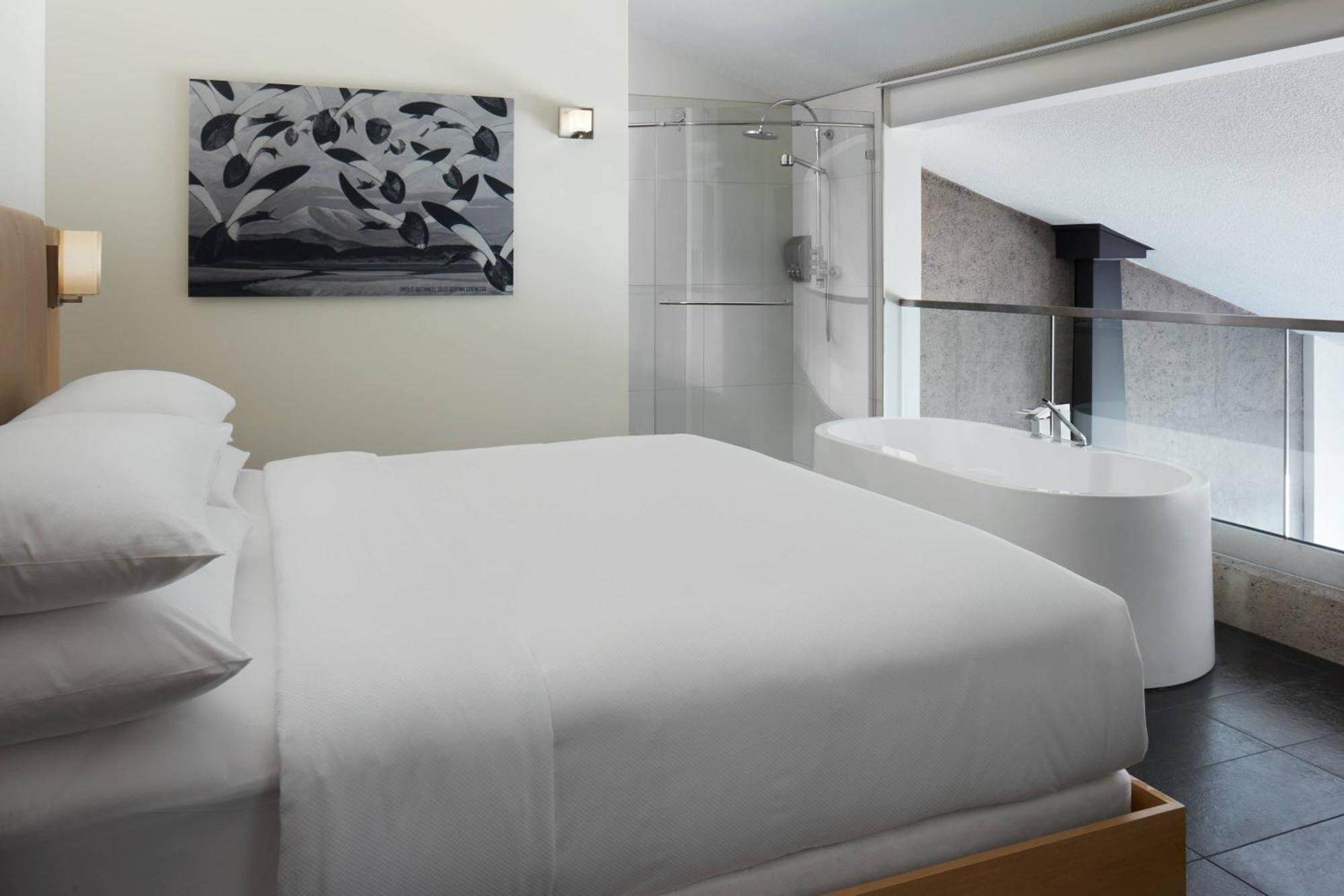 Two-Bedroom Penthouse Suite One King Bed Two Twin Beds Sofa Bed