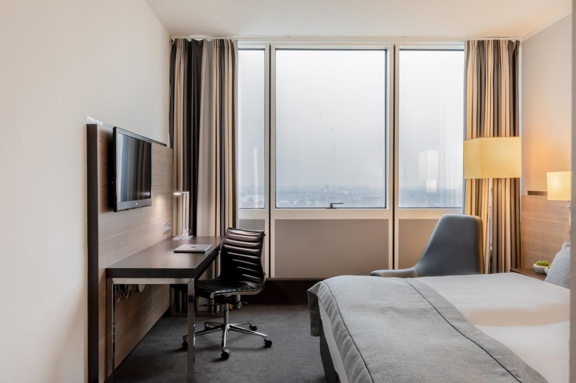 Standard Twin Room Two Twin Beds