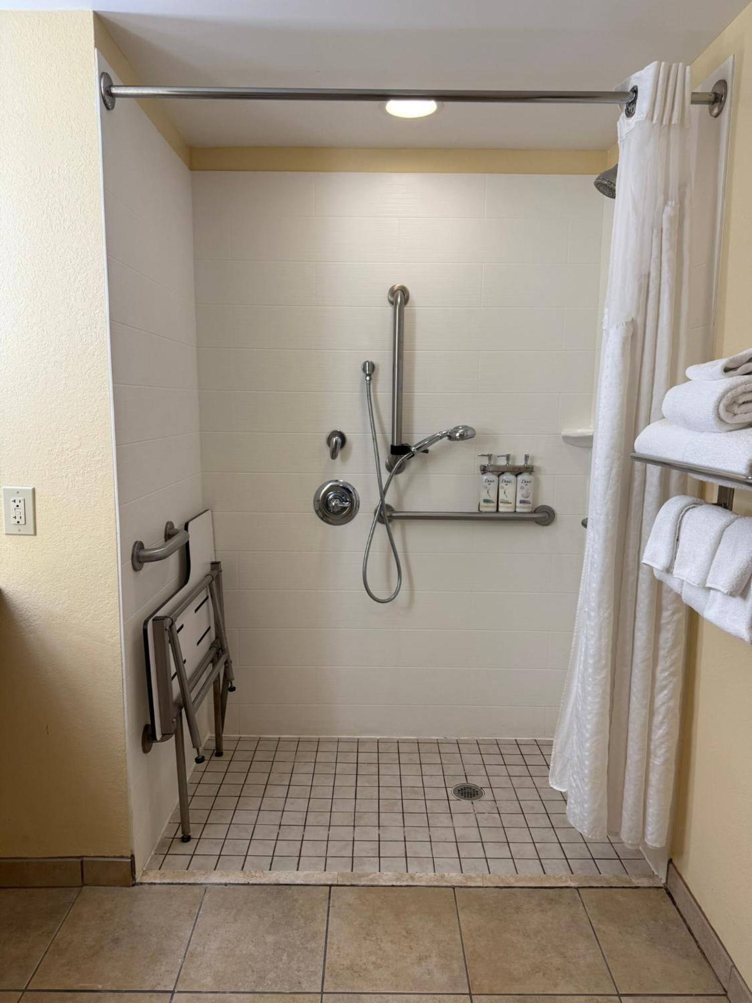Standard Queen Room with Two Queen Beds and Mobility Accessible Roll-In Shower