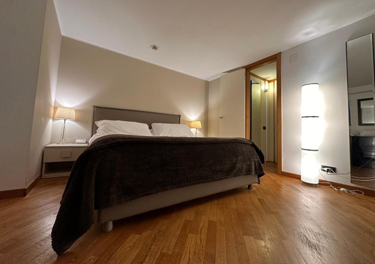 Double Room Split Level