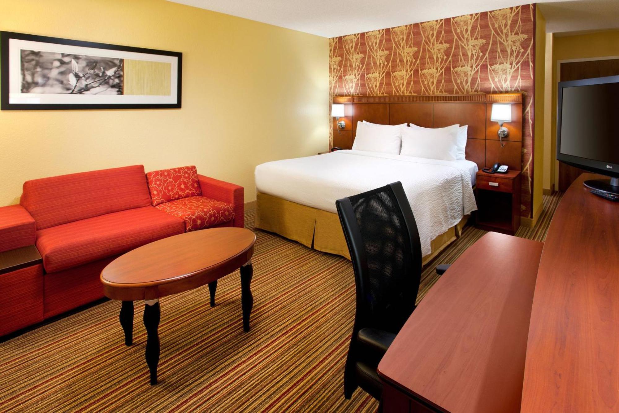 King Room with Sofa Bed and Pool View