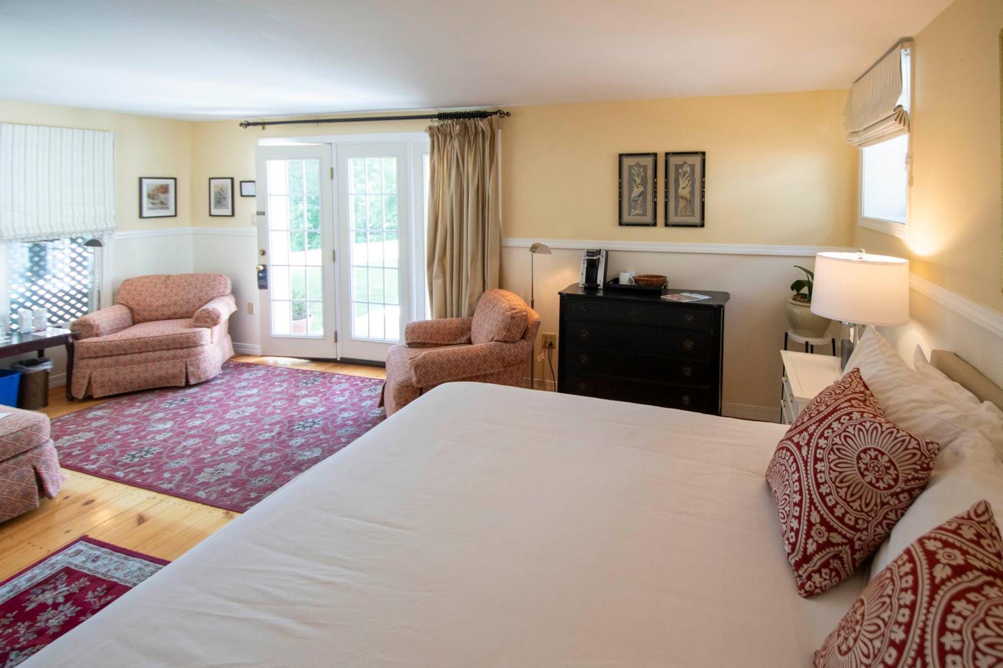 King Room Garden View