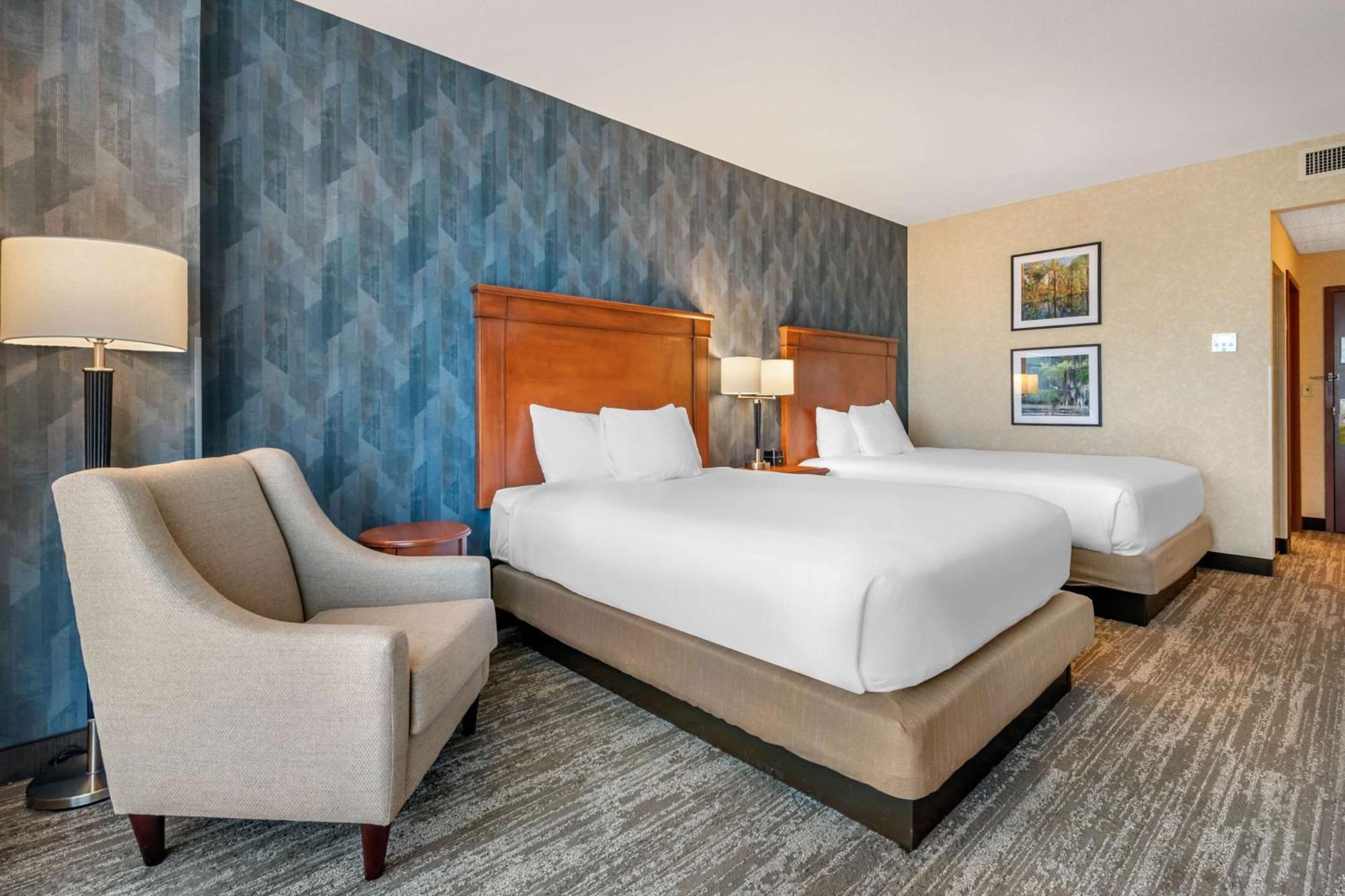 Superior Queen Room Two Queen Beds Accessible Tub