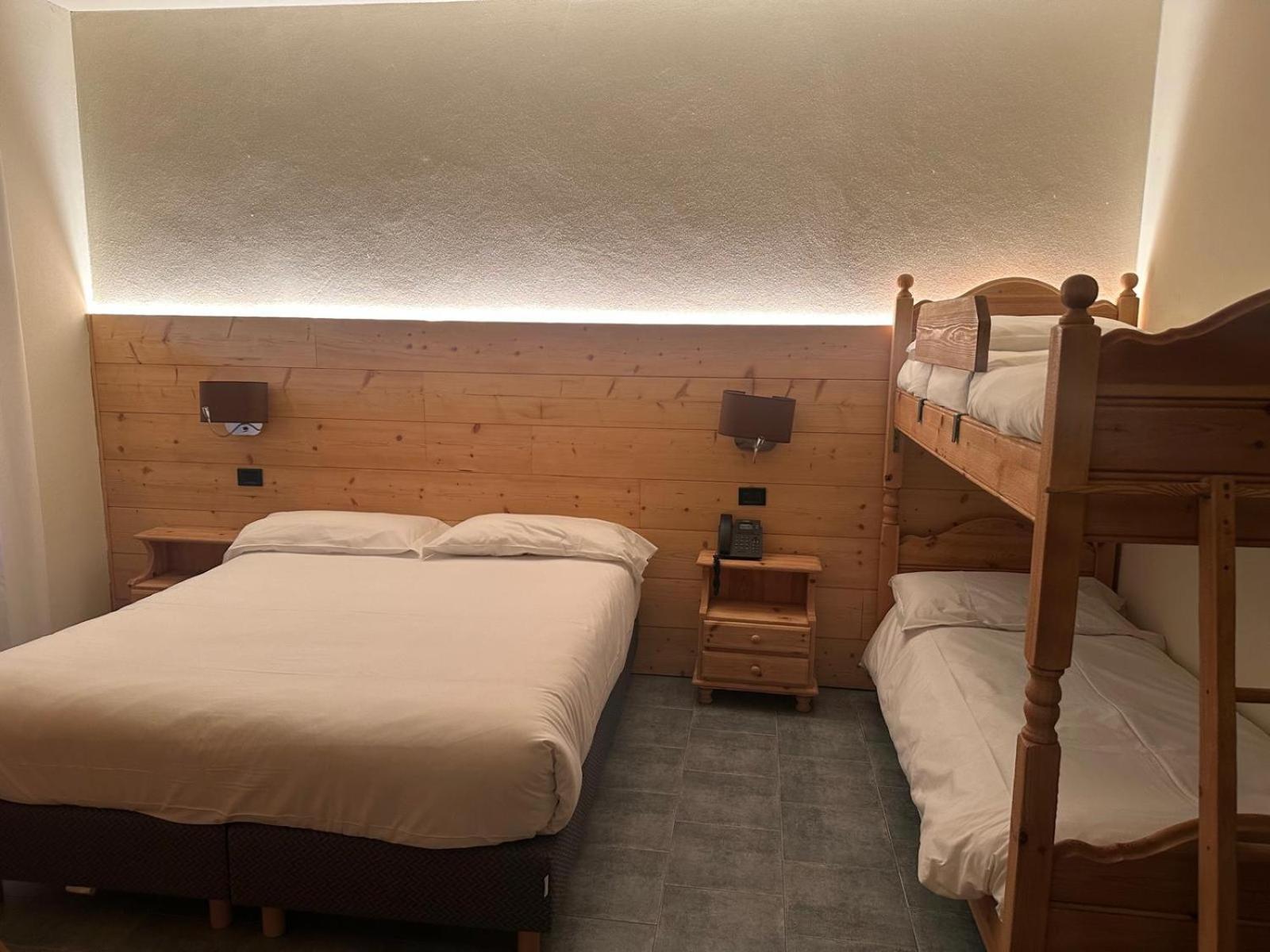 Classic Quadruple Room