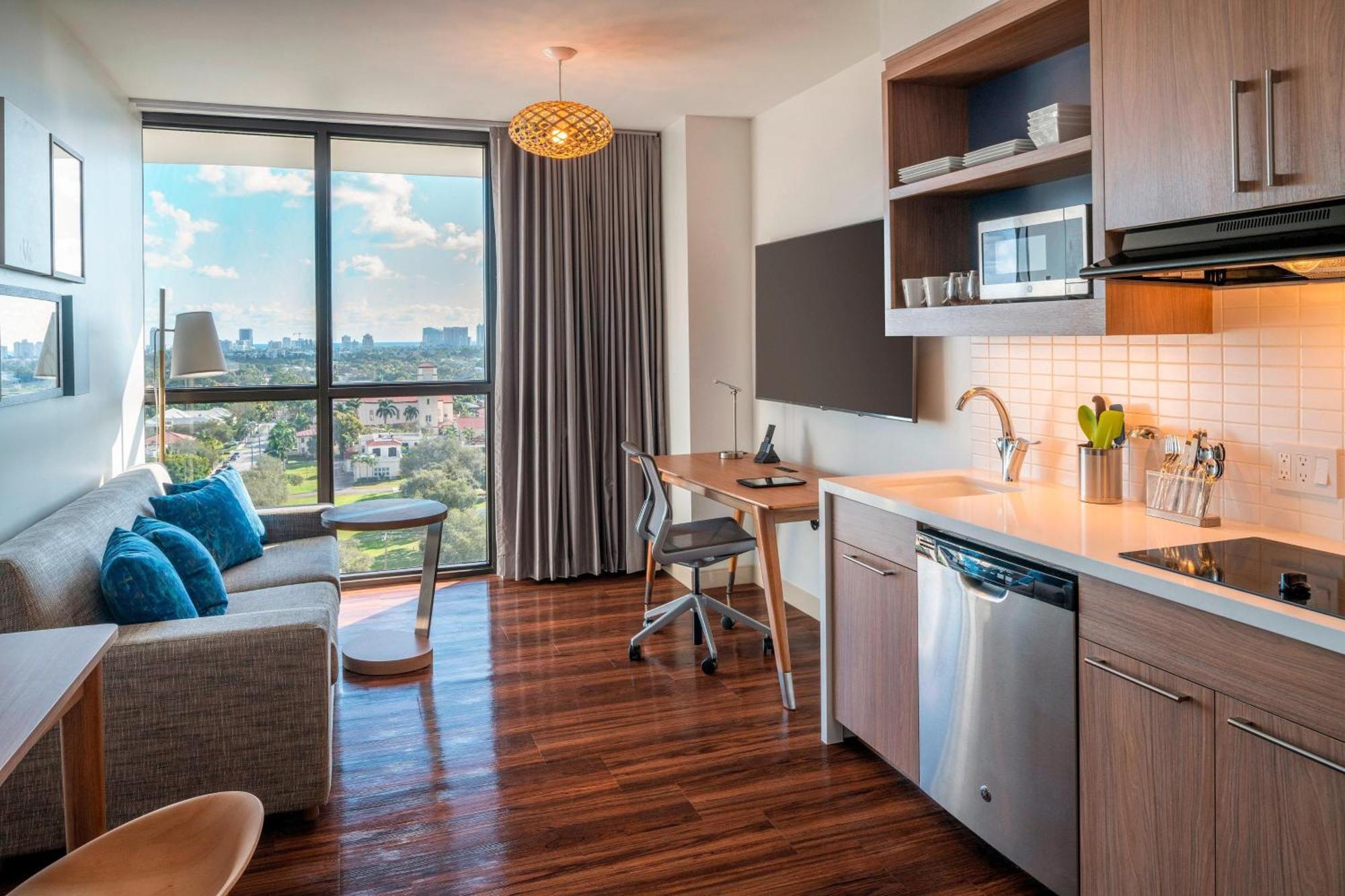 Flagler Suite 1 Bedroom Larger Suite 1 King