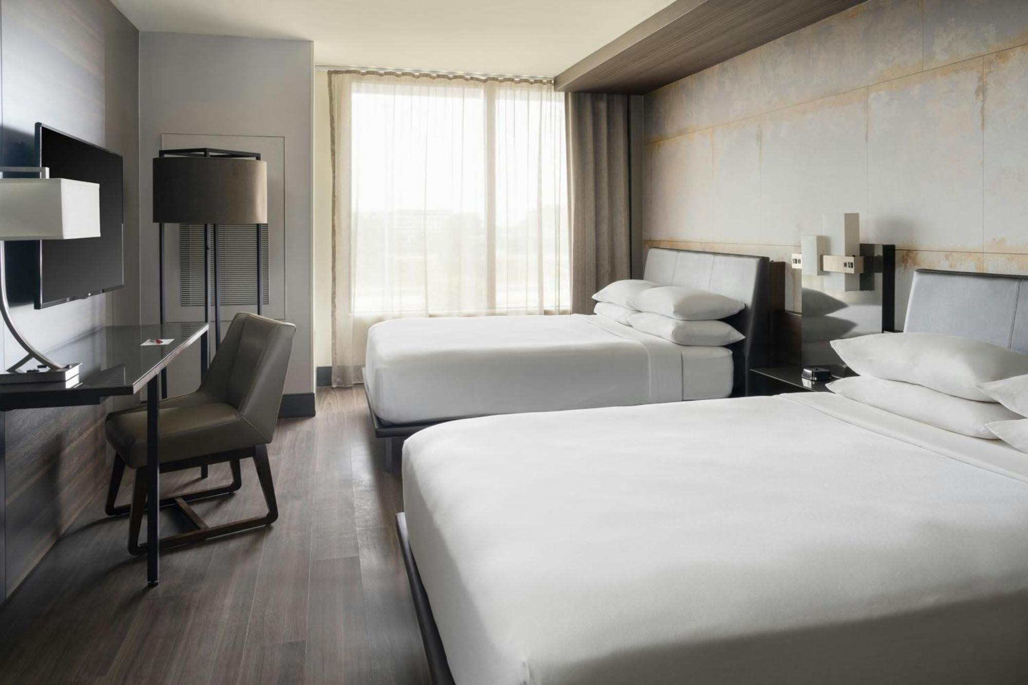 Double Queen Room