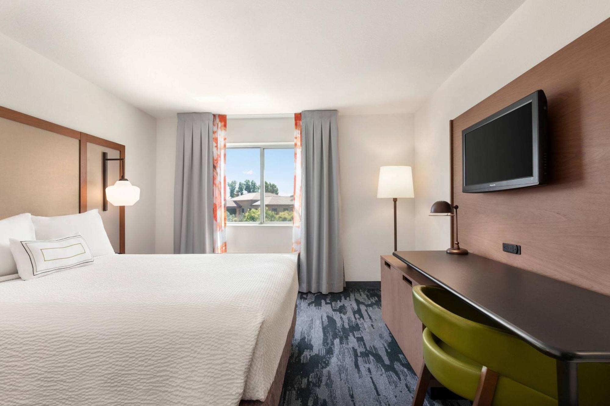 Queen Room Hearing Accessible