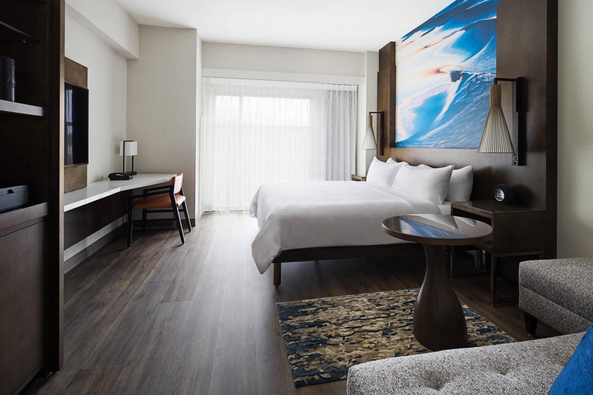 Deluxe King Room