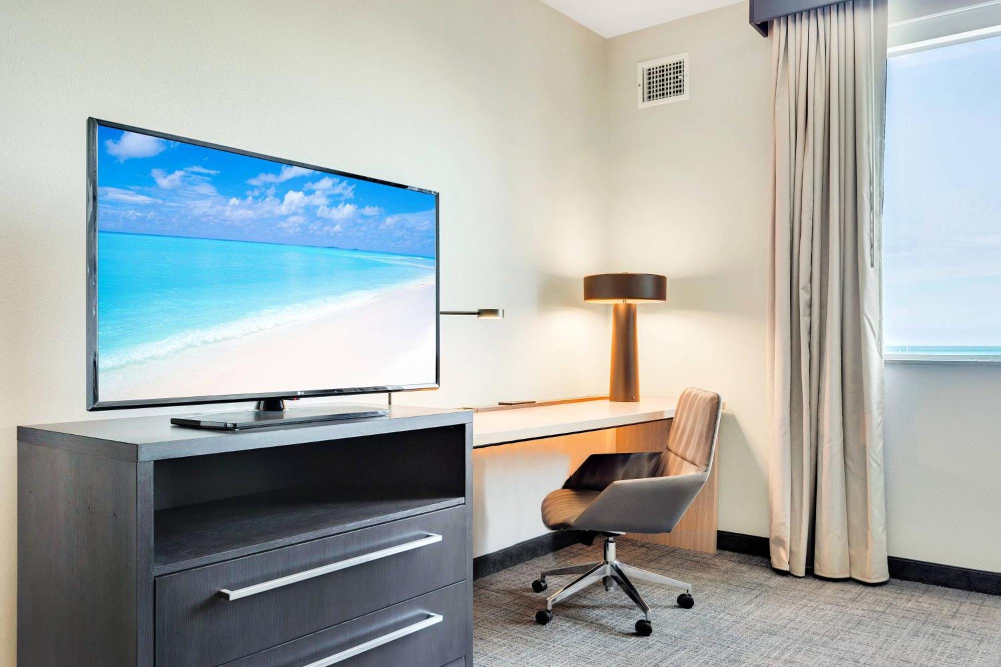 Studio, 1 King, Sofa bed, City view