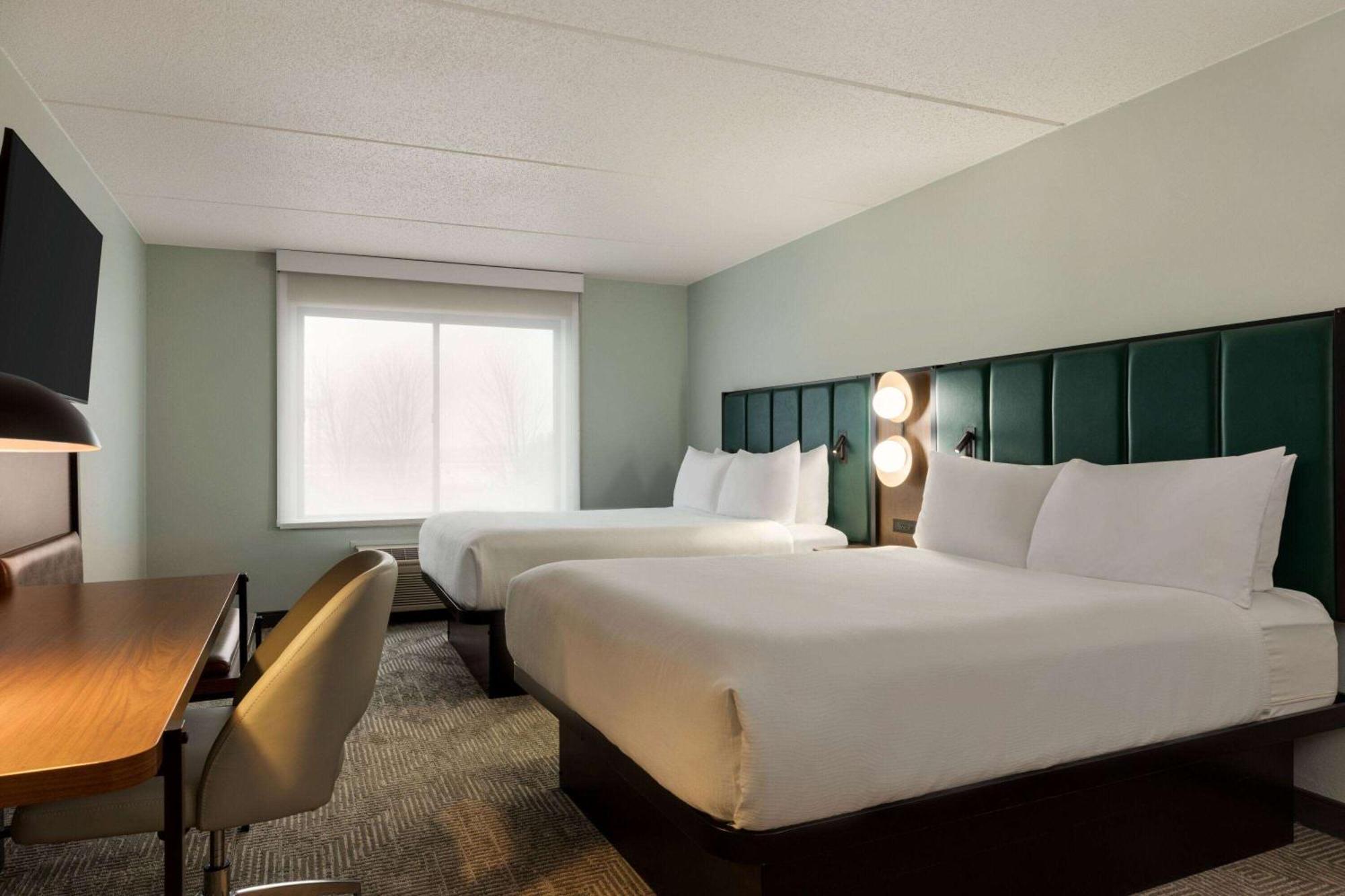 Queen Room Two Queen Beds Pet Friendly or Non-Smoking