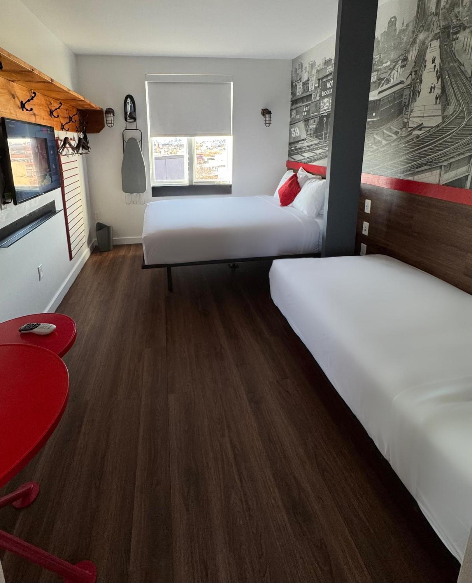 Queen Room Bed