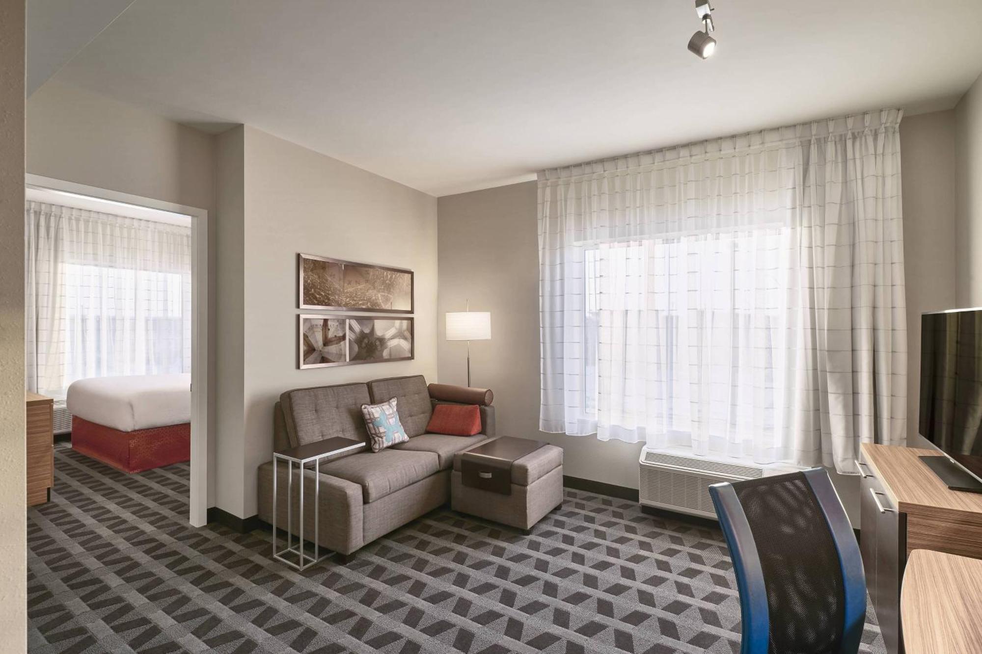 1 Bedroom Suite 1 Queen Sofa bed City view