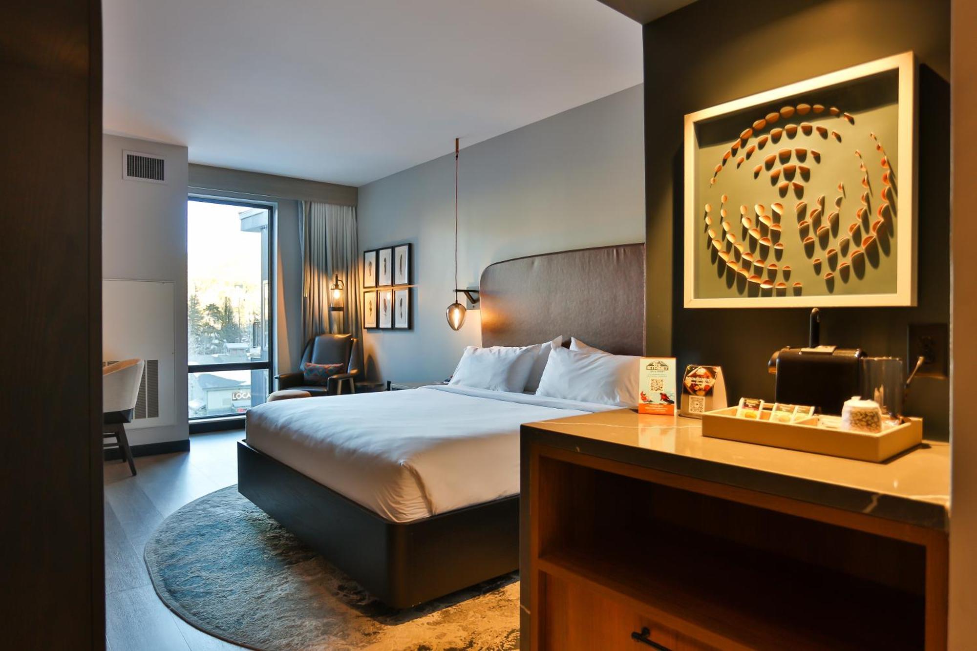 Standard King Room
