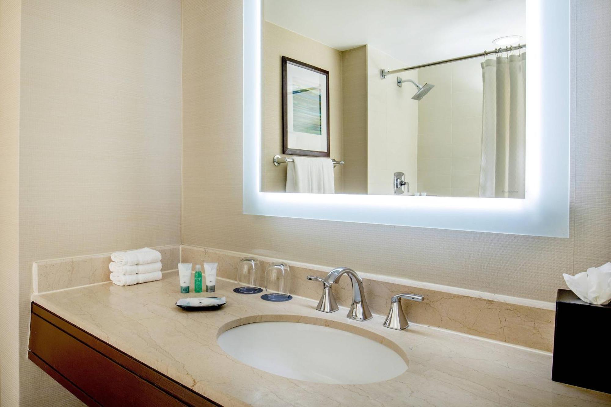 Premium Room, Guest room, 2 Double, Lake view