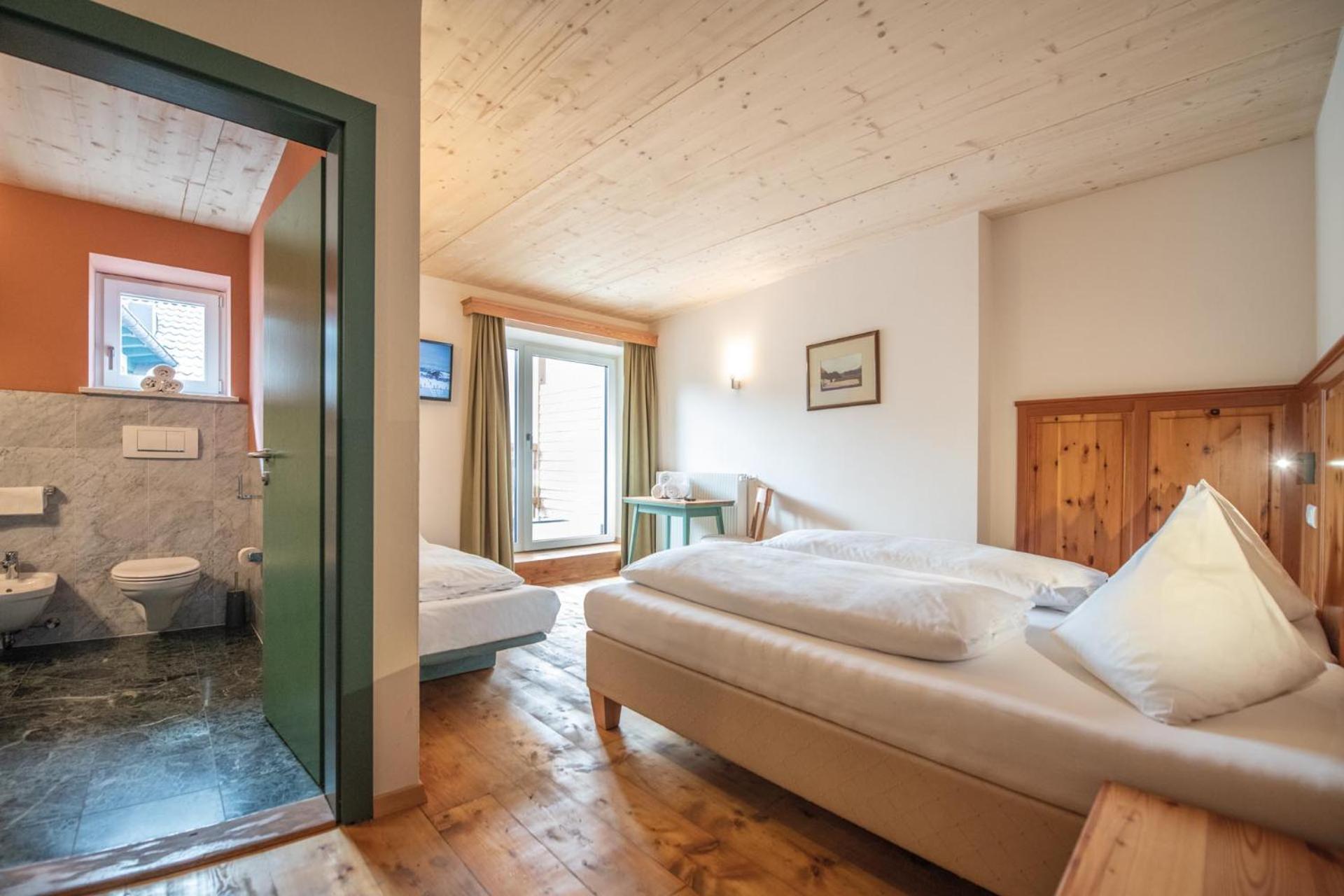 Comfort Triple Room