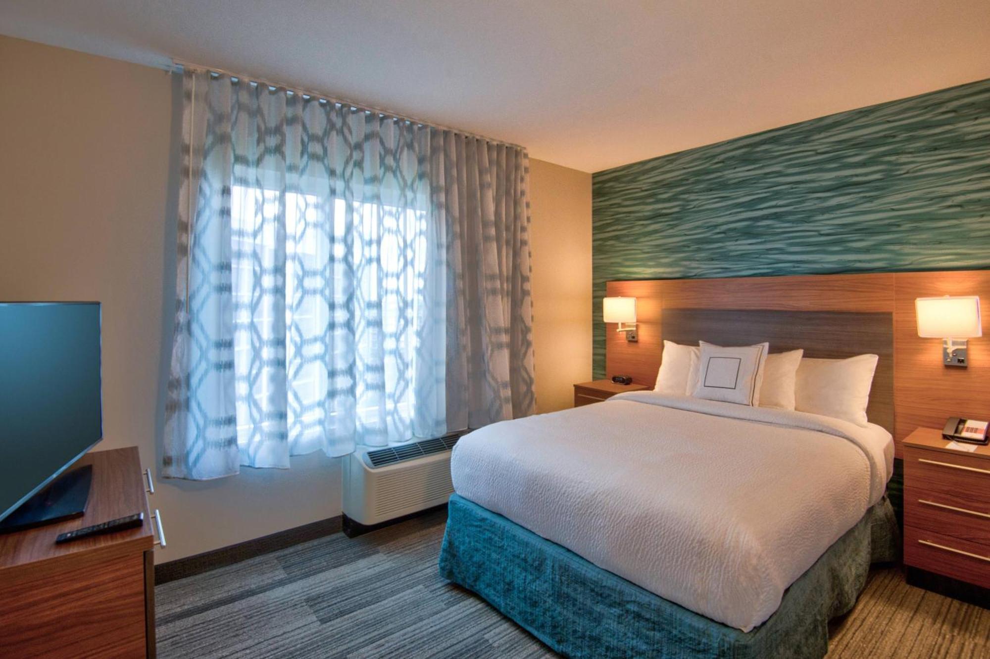 Two-Bedroom Suite
