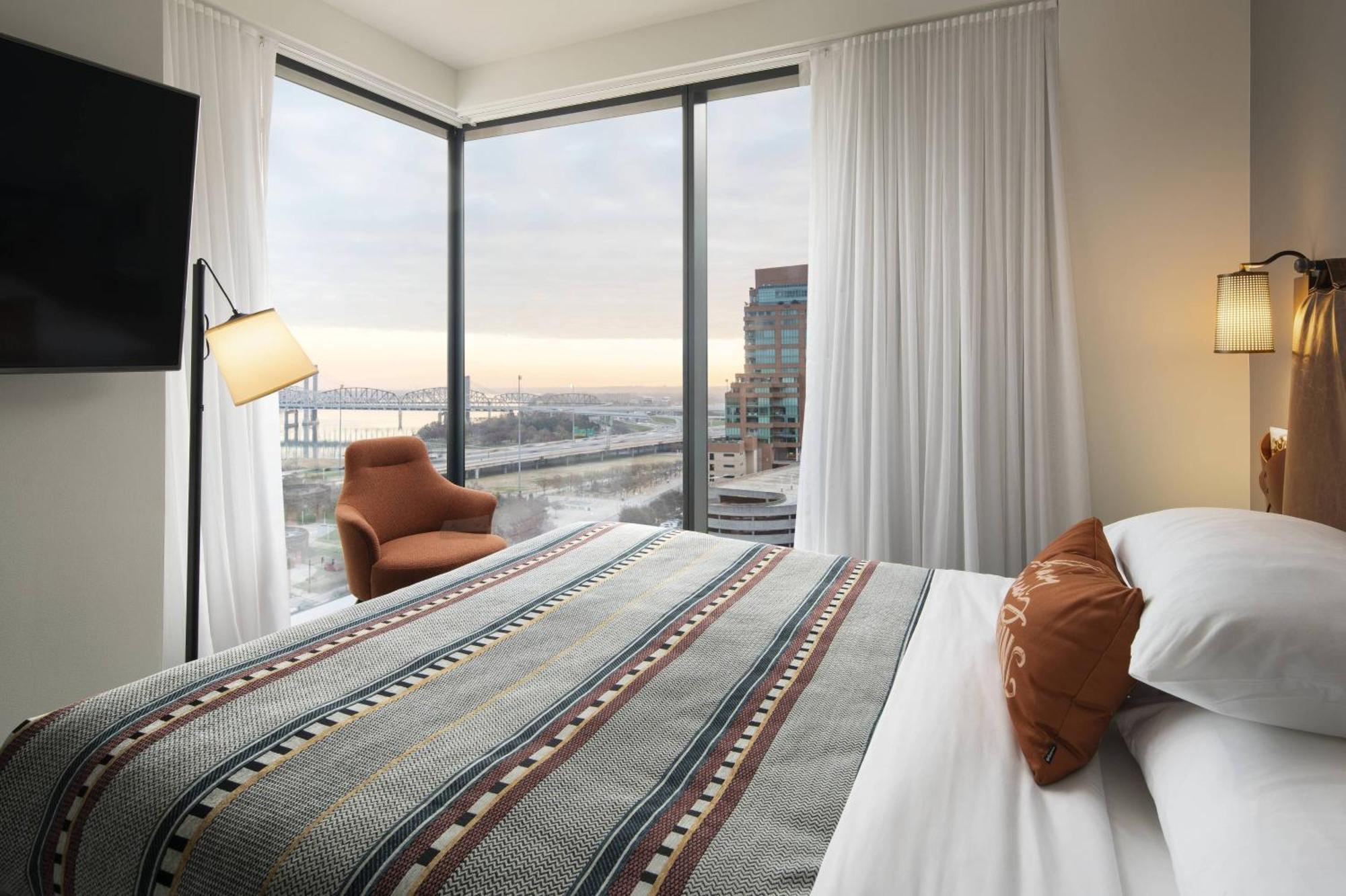 River View Queen Guest room