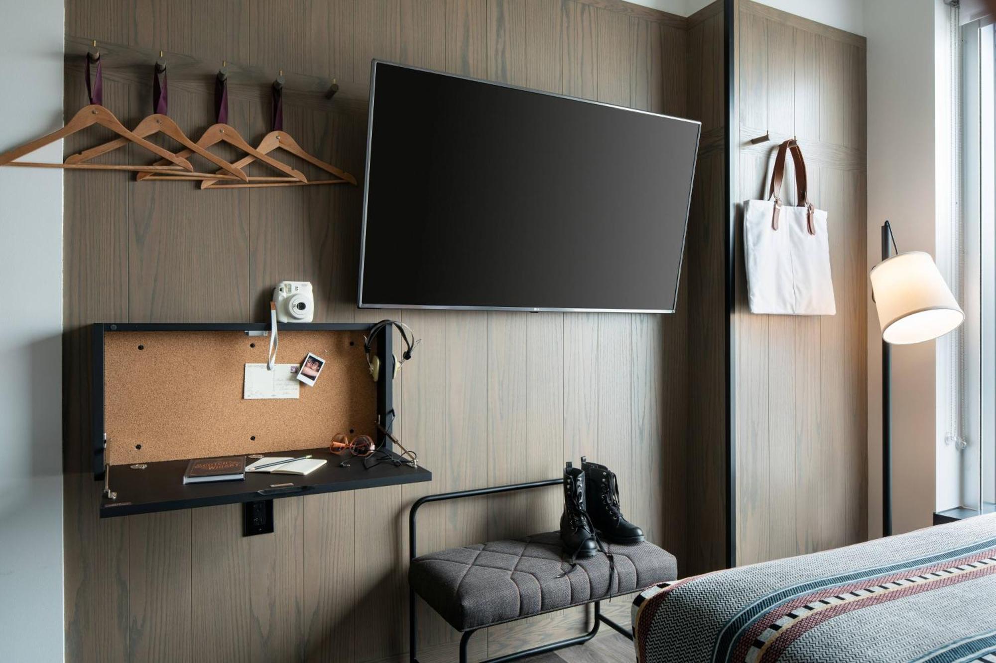 Guest room 1 Queen