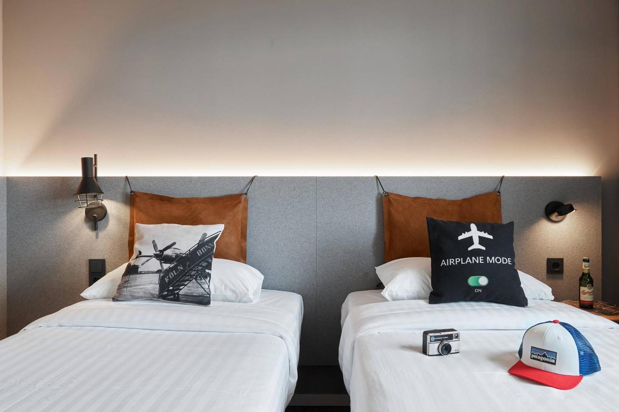Moxy Sleeper Guest room 2 Twin or Single Beds