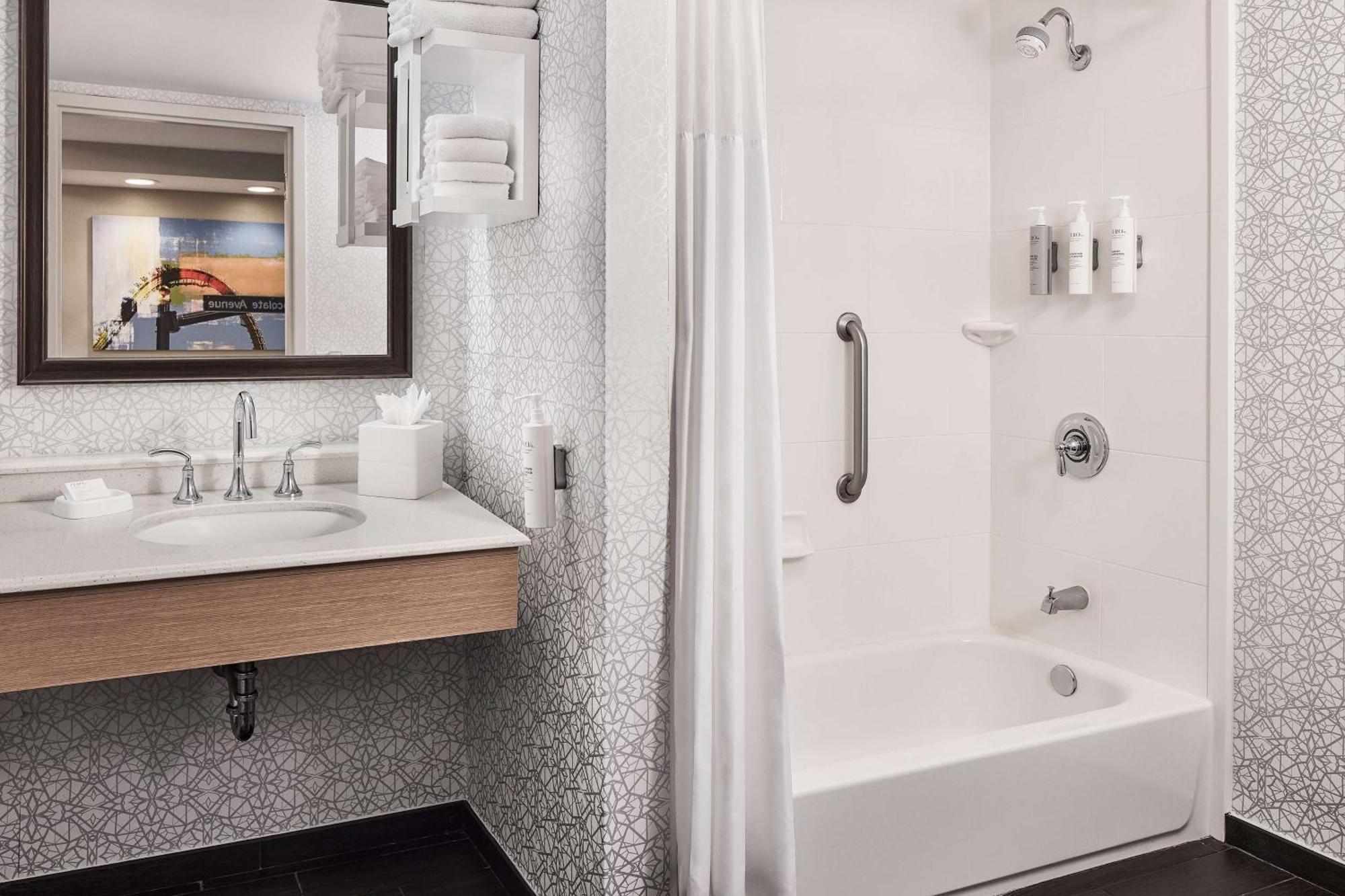 Queen Studio Suite with Two Queen Beds - Non-Smoking