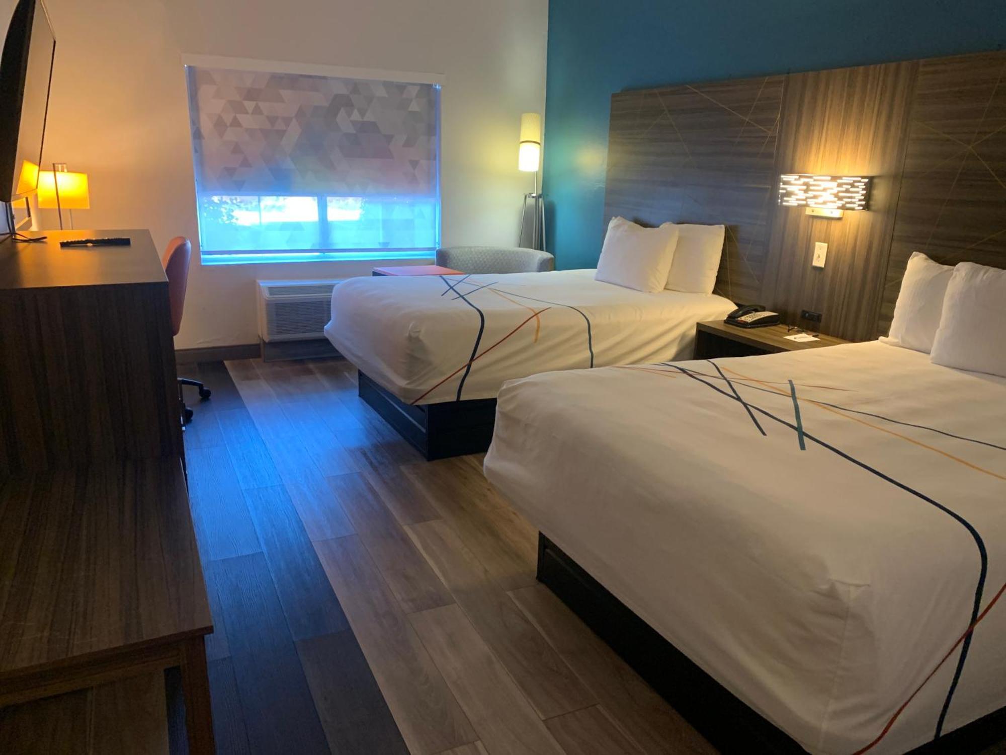 Queen Room Two Queen Beds