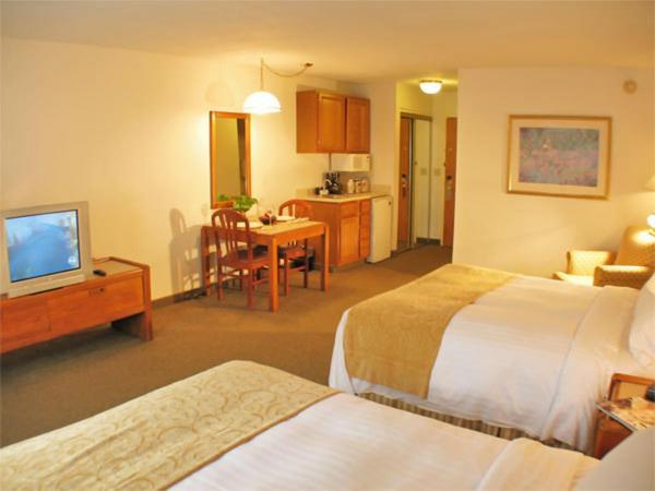 Queen Room Two Queen Beds Non-Smoking