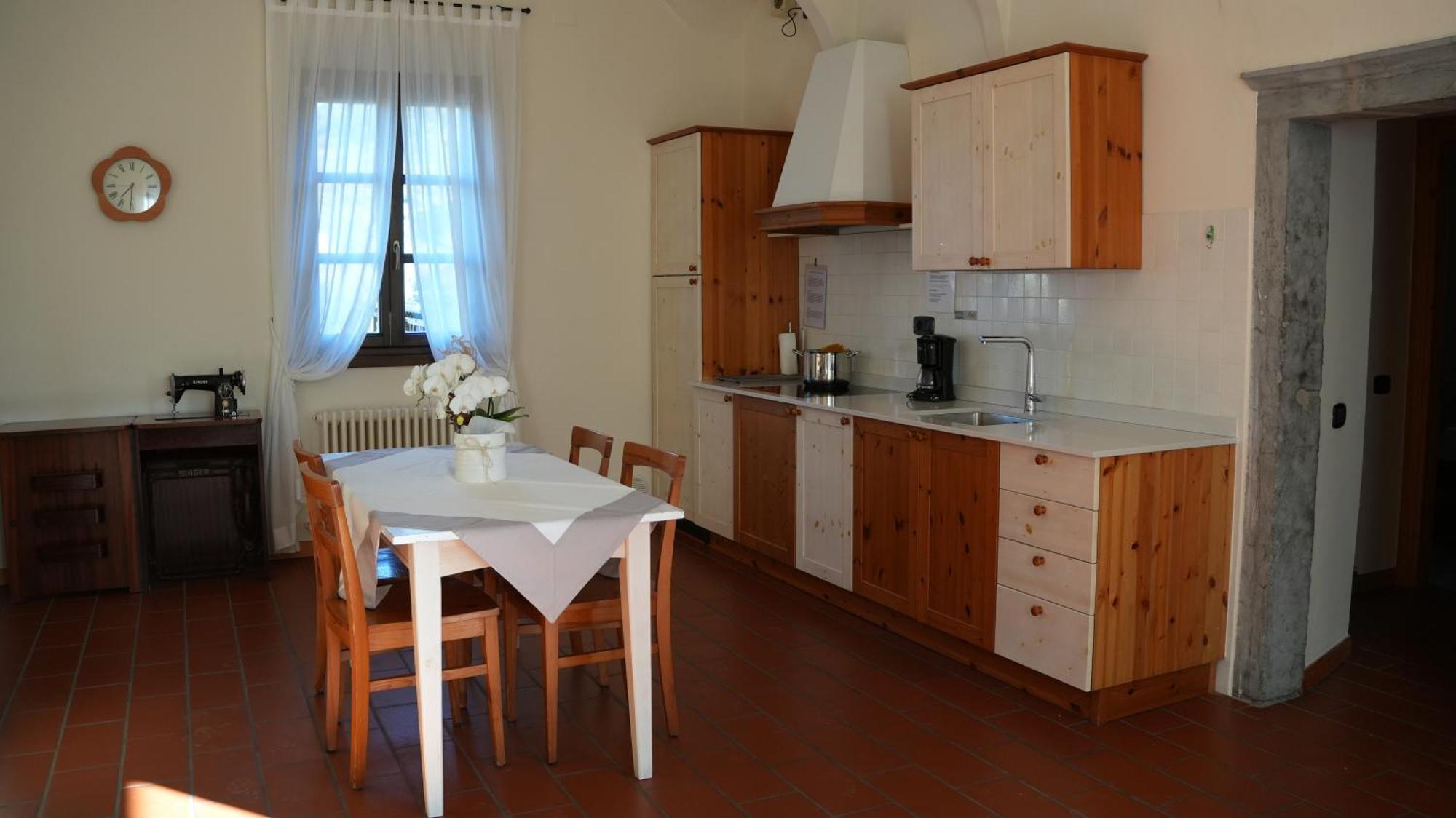 One-Bedroom Apartment,1636013016:JPEG