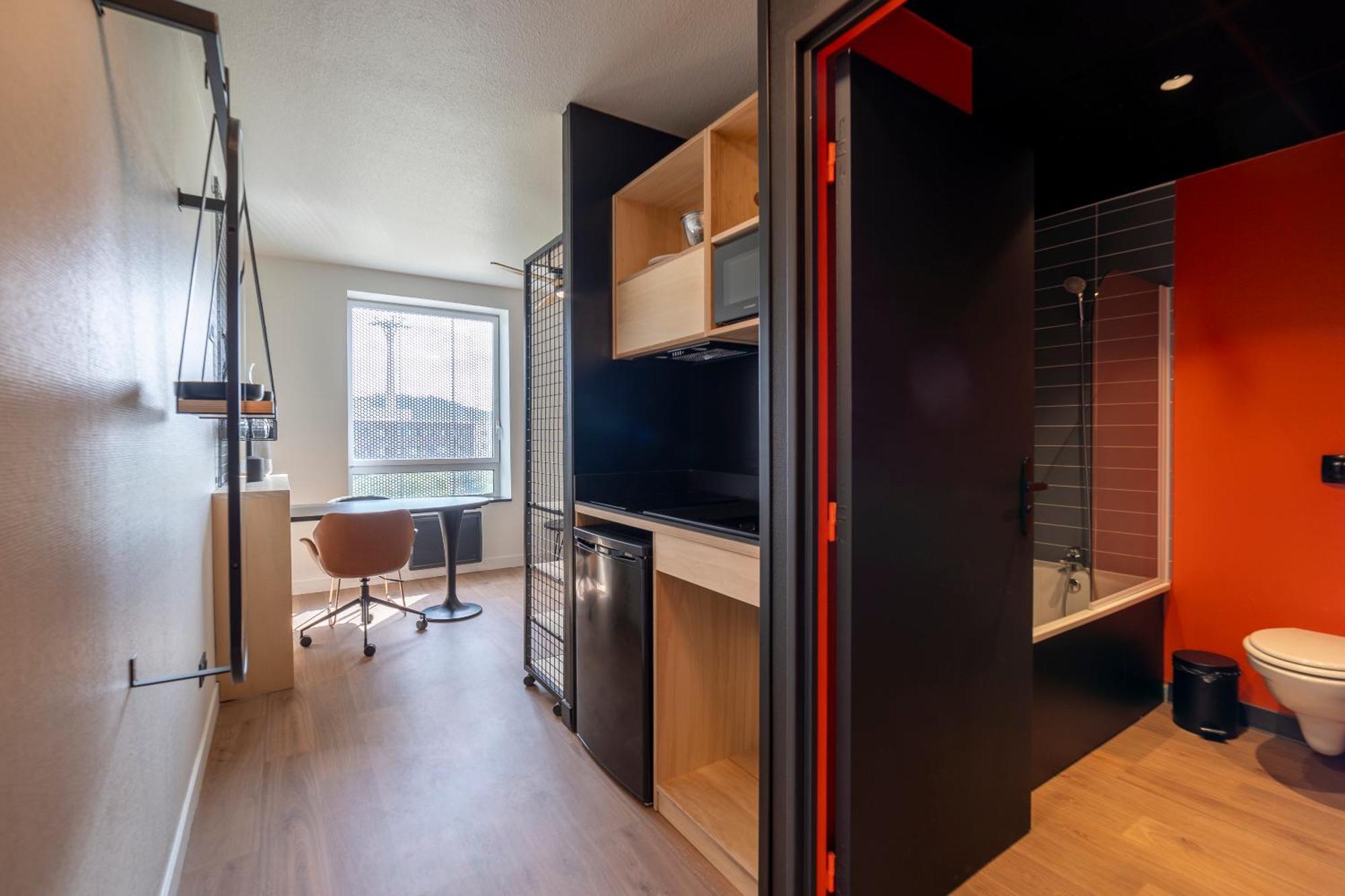 Standard Studio