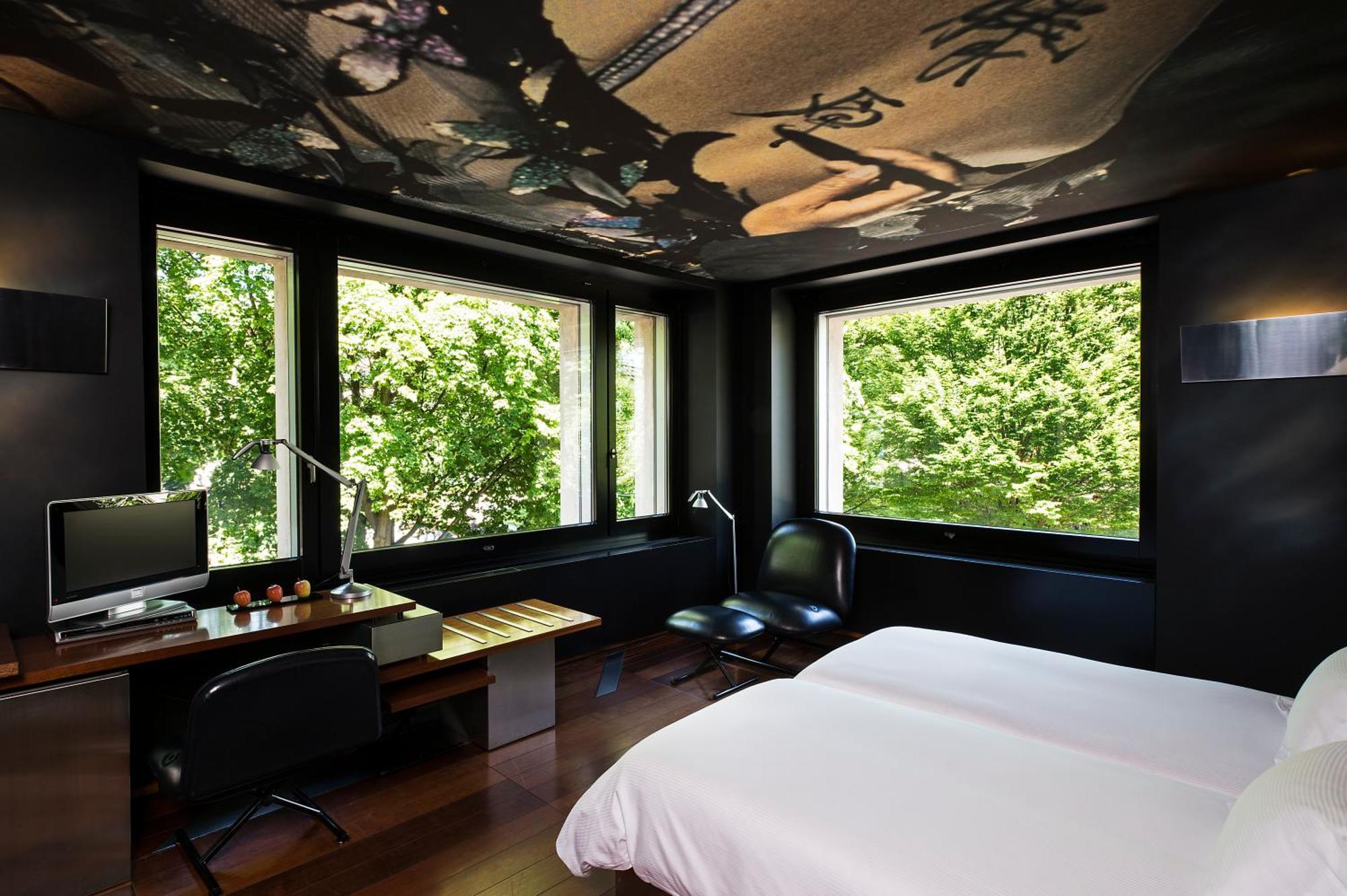 Corner Junior Suite with 1 Kingsize-bed, Park view