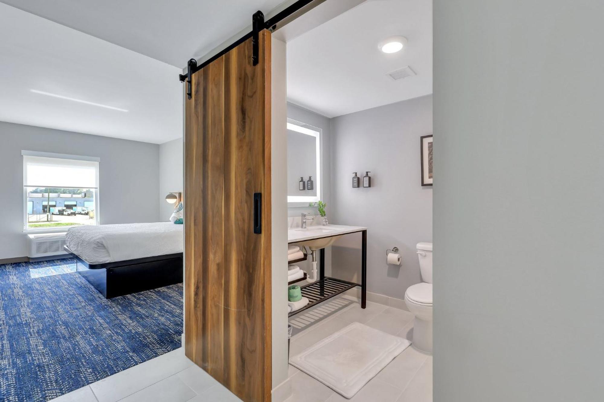 Standard King Room
