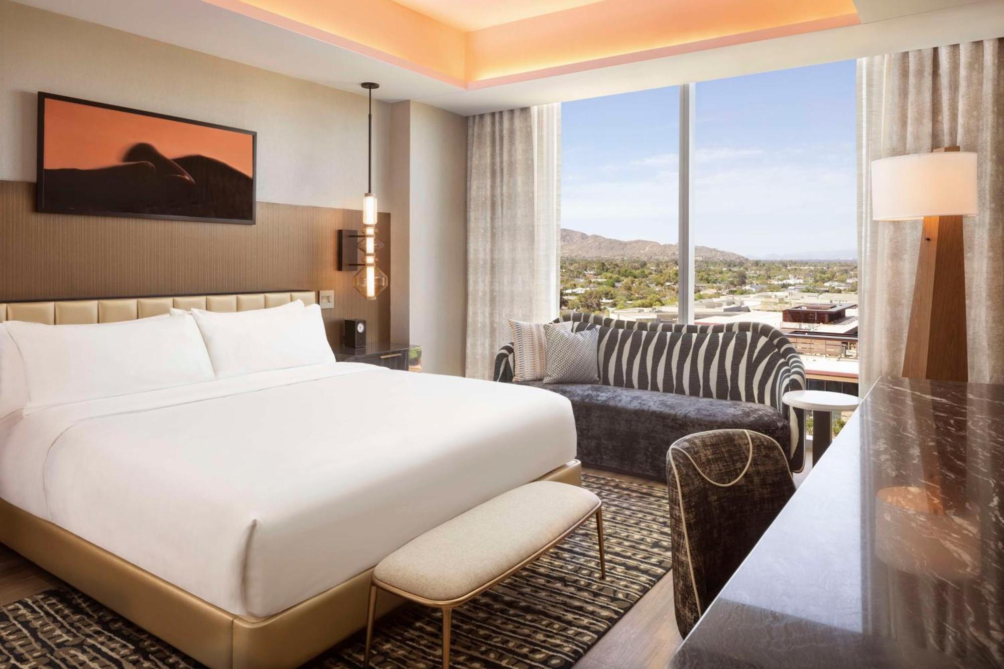 Two-Room Superior King Suite - City View
