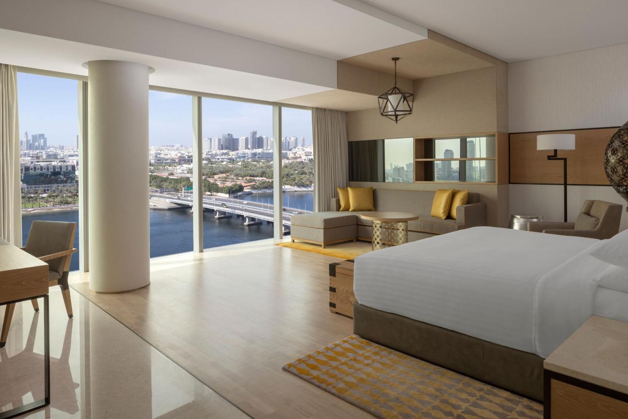 Grand Deluxe Large King Room High Floor,1639393062:JPEG